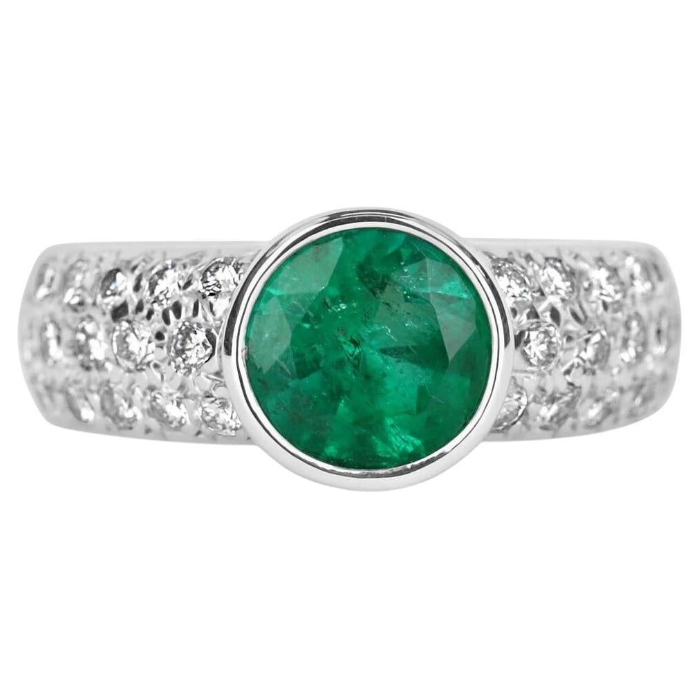 1,82t AAA+ Verlobungsring mit rundem kolumbianischem Smaragd und Diamant-Cluster im Angebot