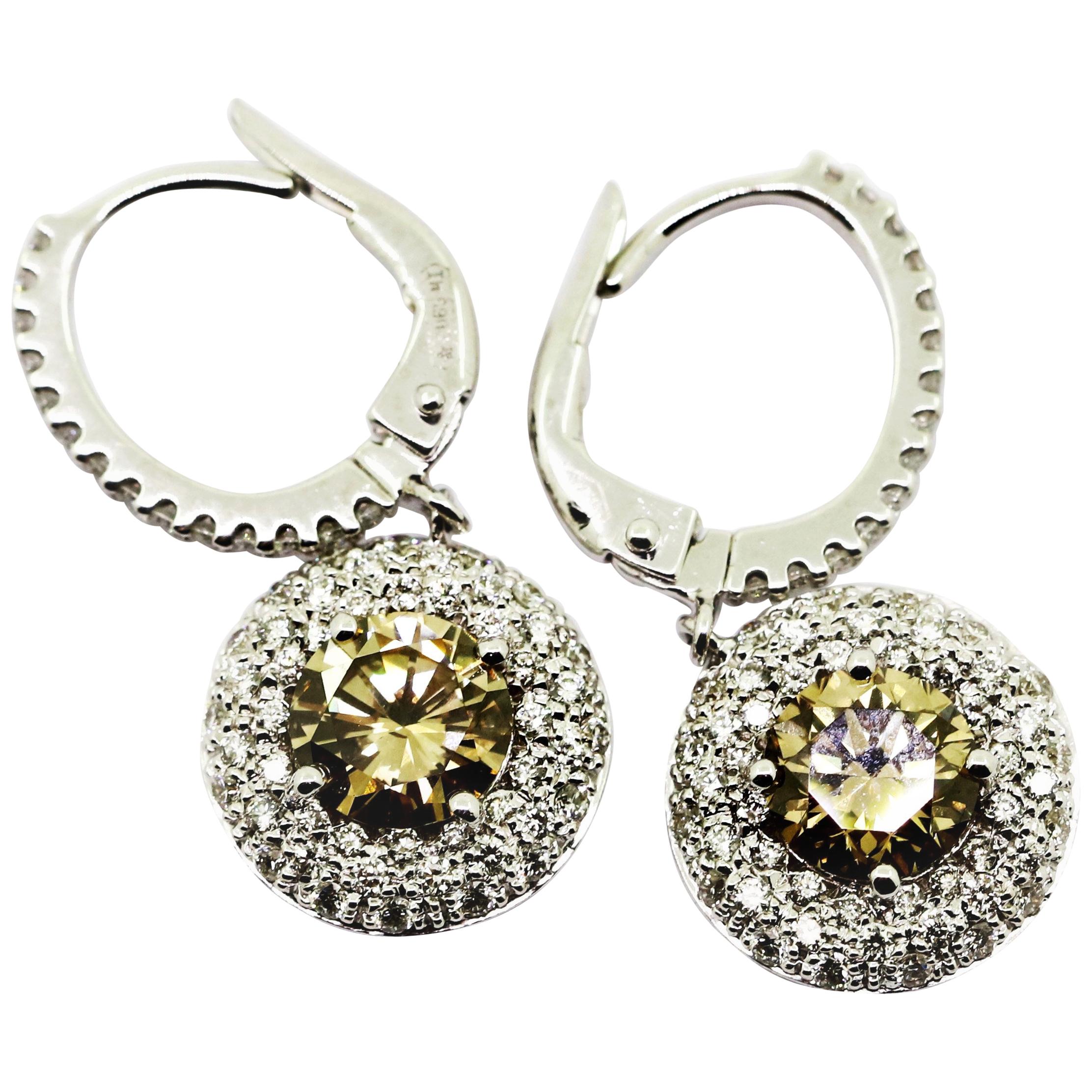 1.83 Carat Brown Diamonds and White Diamond Pavè Dangle Earrings For Sale