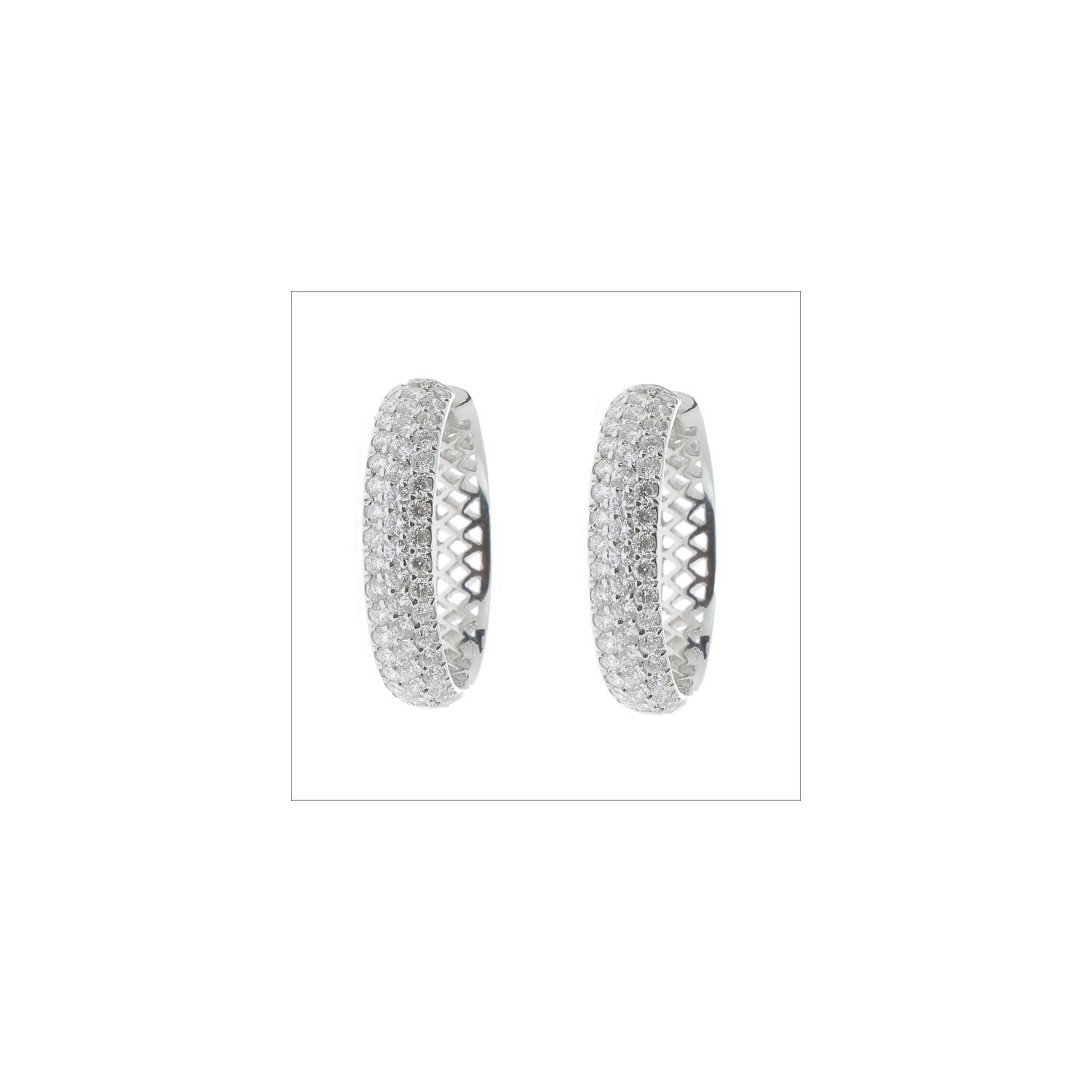 1.83 Carat Diamond Hoop Earrings 18 Karat White Gold GVS In New Condition In Istanbul, TR