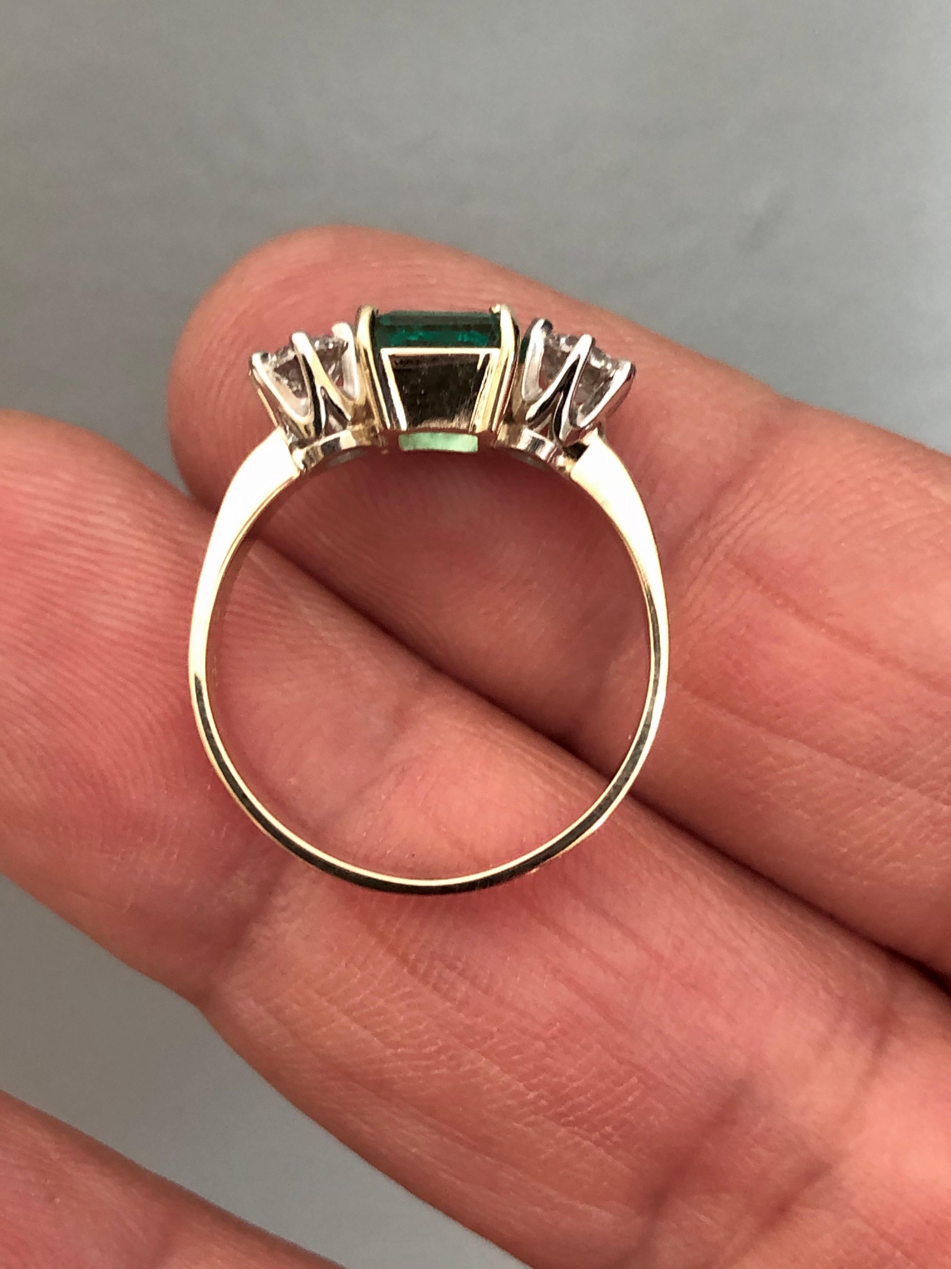 Emeralds Maravellous 1.83 Carat Natural Colombian Emerald and Diamond Ring 18K 6