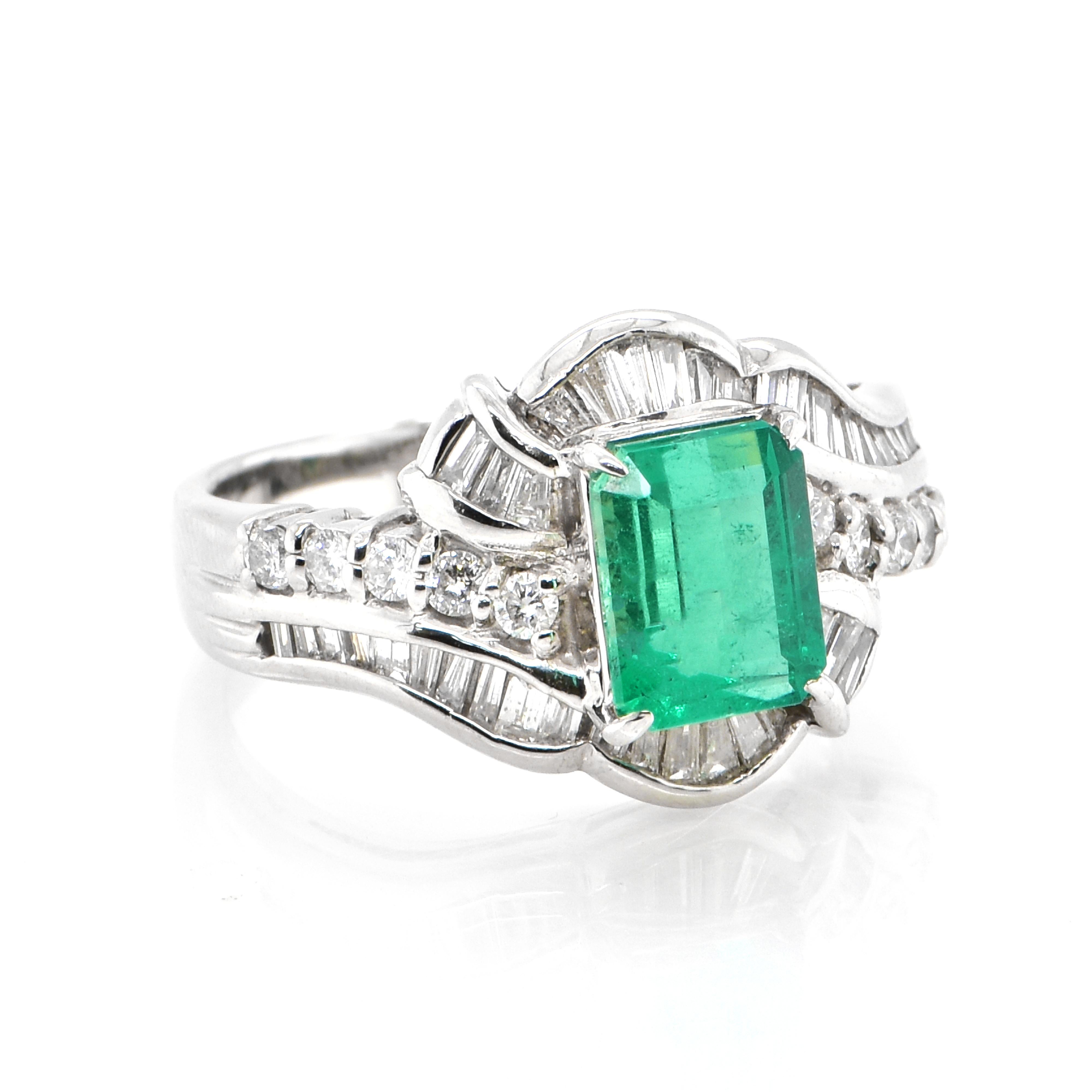 Modern 1.83 Carat Natural Emerald & Diamond Estate Cocktail Ring Made in Platinum For Sale