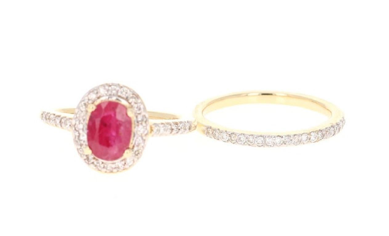 1.83 Carat Oval Cut Ruby Diamond 14 Karat Yellow Gold Engagement Ring and Band For Sale 1