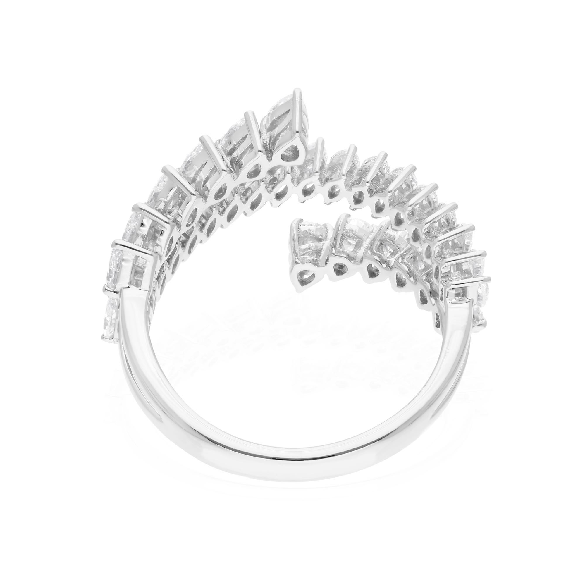 1.83 Carat Pear & Marquise Diamond Ring 18 Karat White Gold Handmade Jewelry In New Condition For Sale In Diera, Dubai