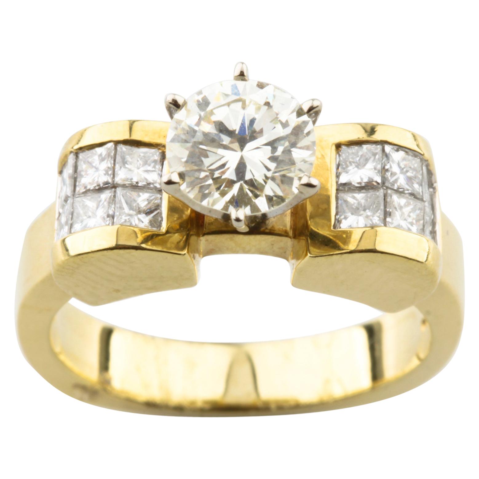 1.83 Carat Round Brilliant Diamond 14 Karat Yellow Gold Engagement Ring For Sale