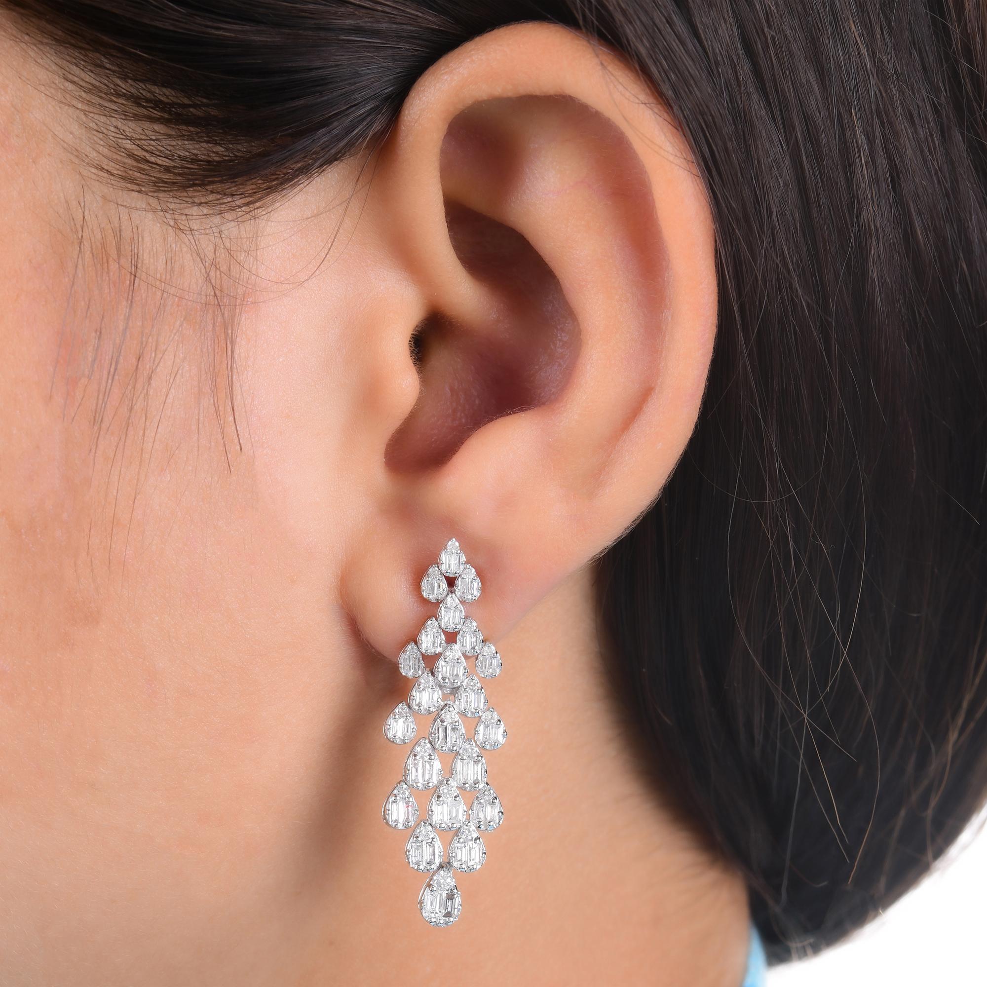 1.83 Carat SI/H Round Baguette Cut Diamond Earrings 14 Karat Solid White Gold In New Condition In Diera, Dubai