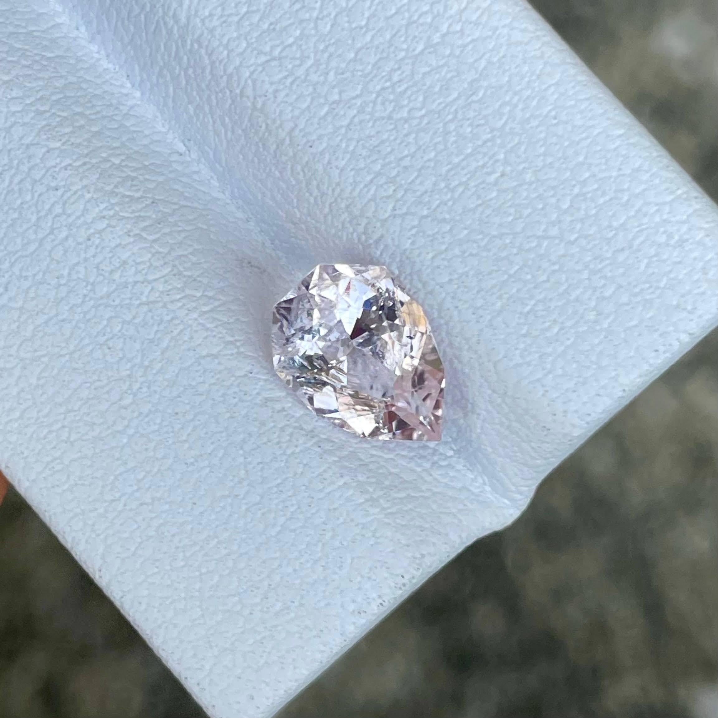 Women's or Men's 1.83 carats Pink Morganite Stone Pear Cut Natural African Gemstone For Sale