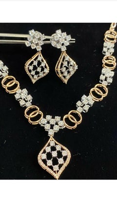 1.83 Carats Rounds Brillant Shape Diamonds 14K Gold Parure