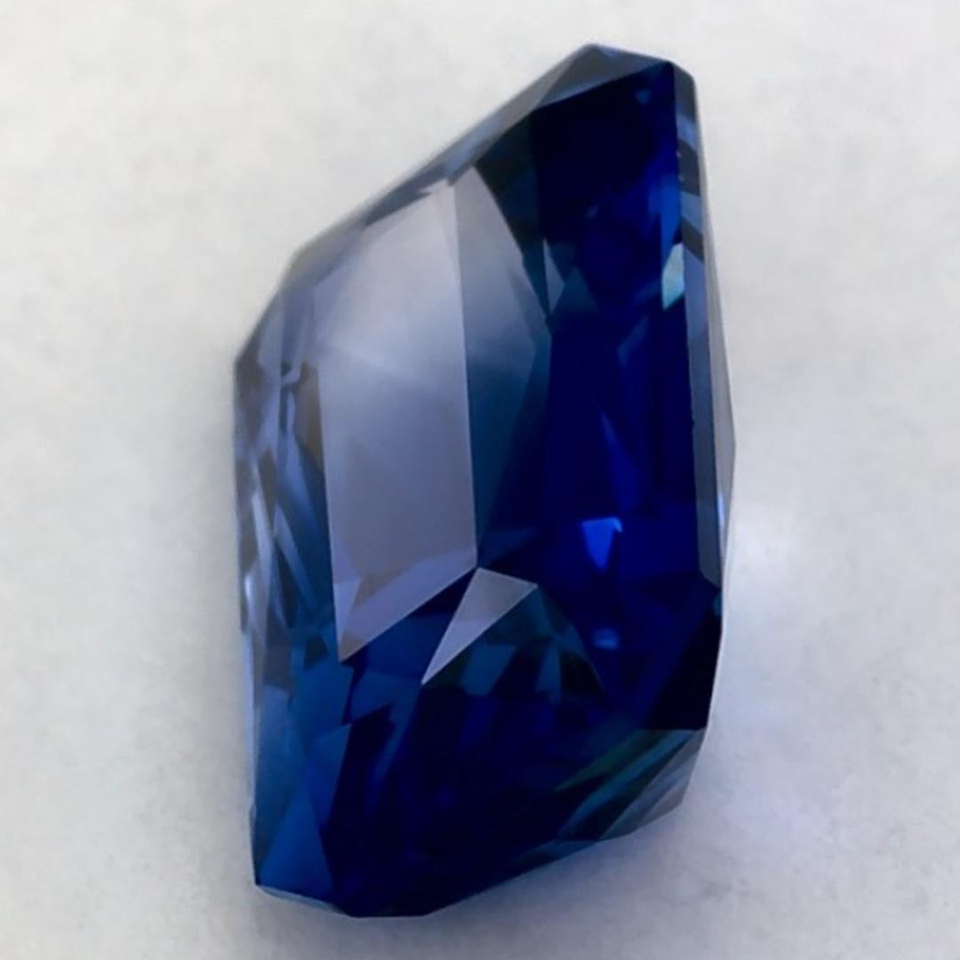 Donna 1.83 carati di zaffiro blu ottagonale sfuso in vendita
