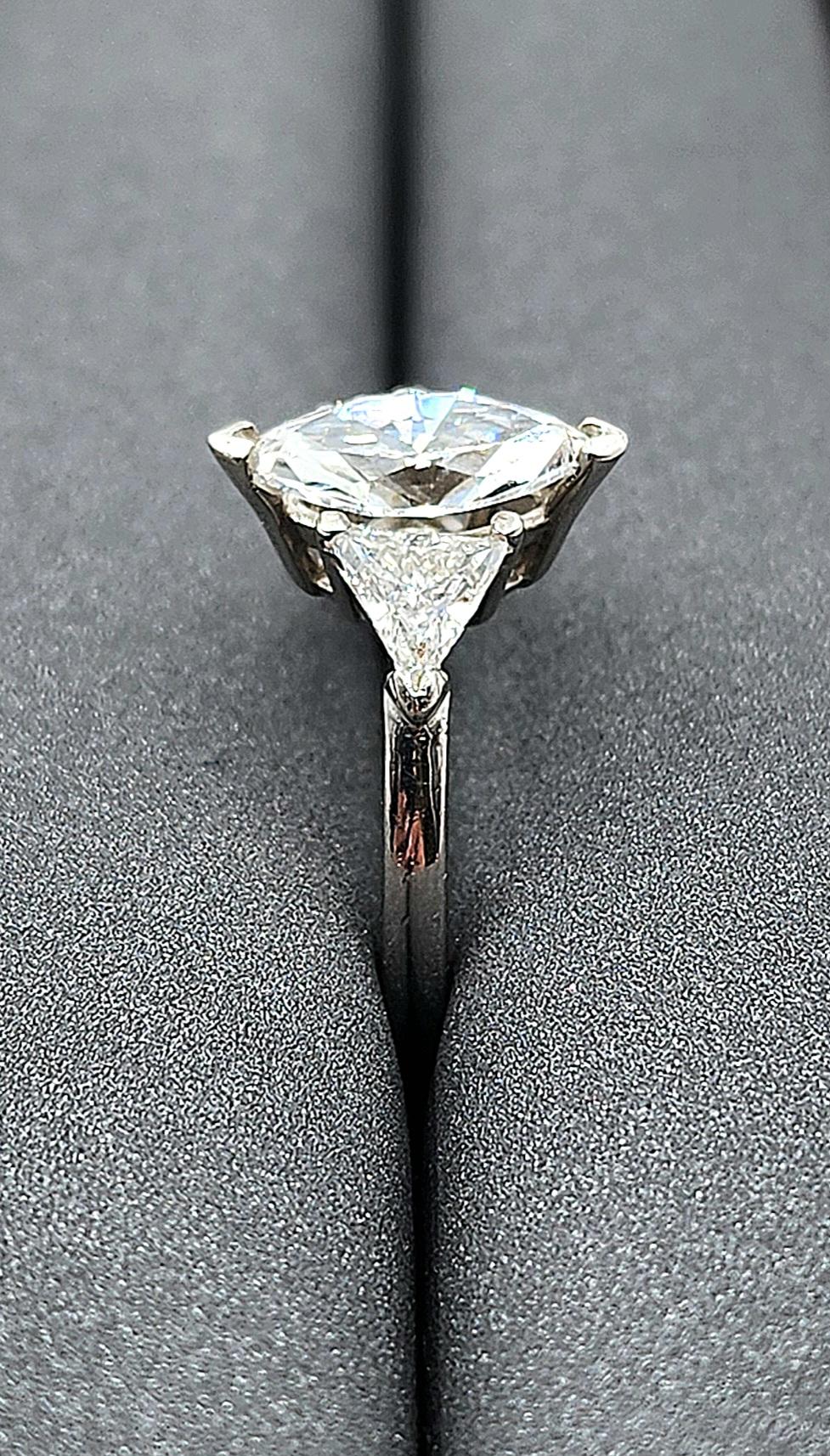 Anello con diamante marquise certificato EGL da 1,83 carati In condizioni Nuovo in vendita a Chicago, IL