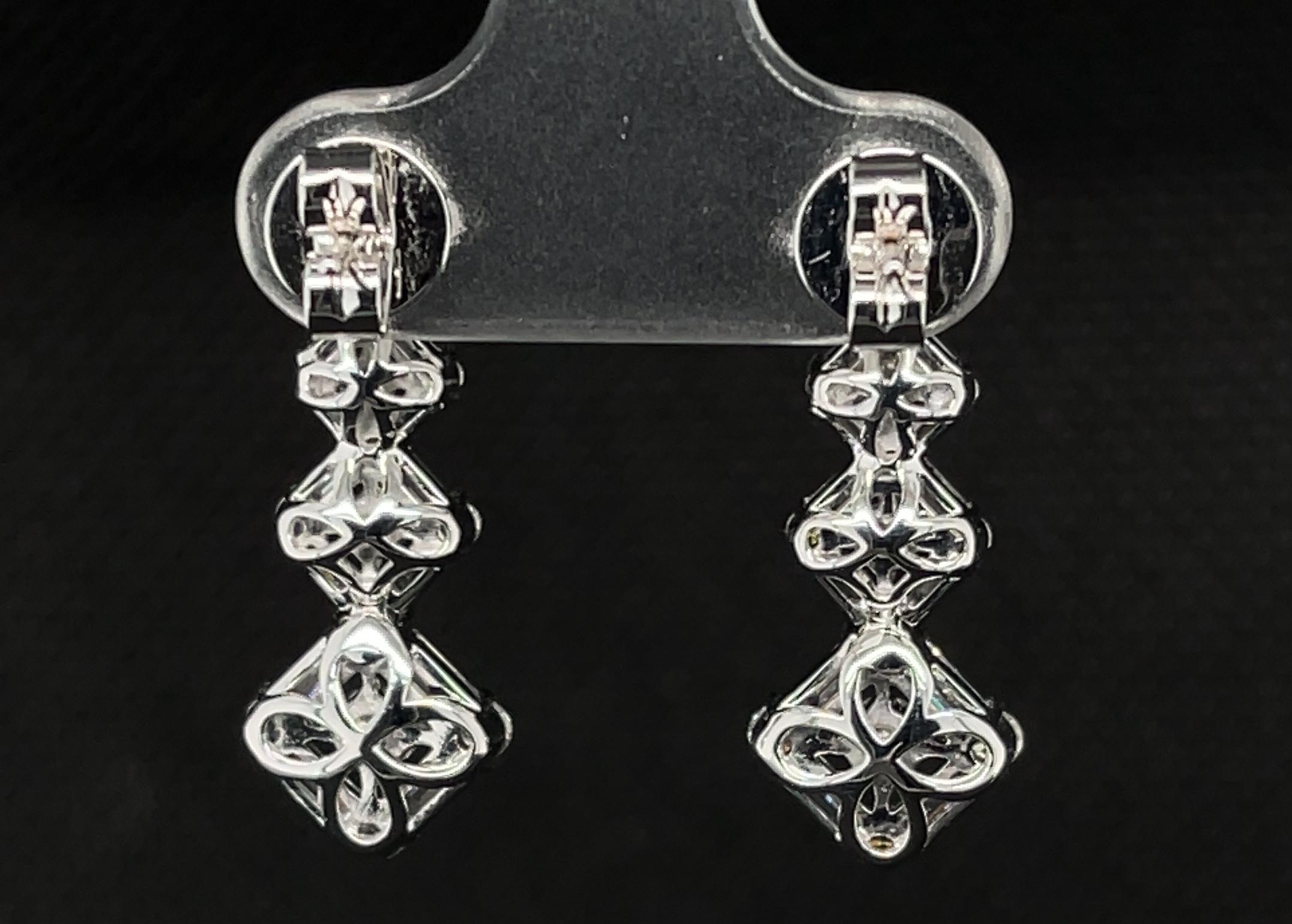 Baguette & Round Diamond Waterfall Dangle Earrings in White Gold, 1.83 ct. t.w.  In New Condition For Sale In Los Angeles, CA
