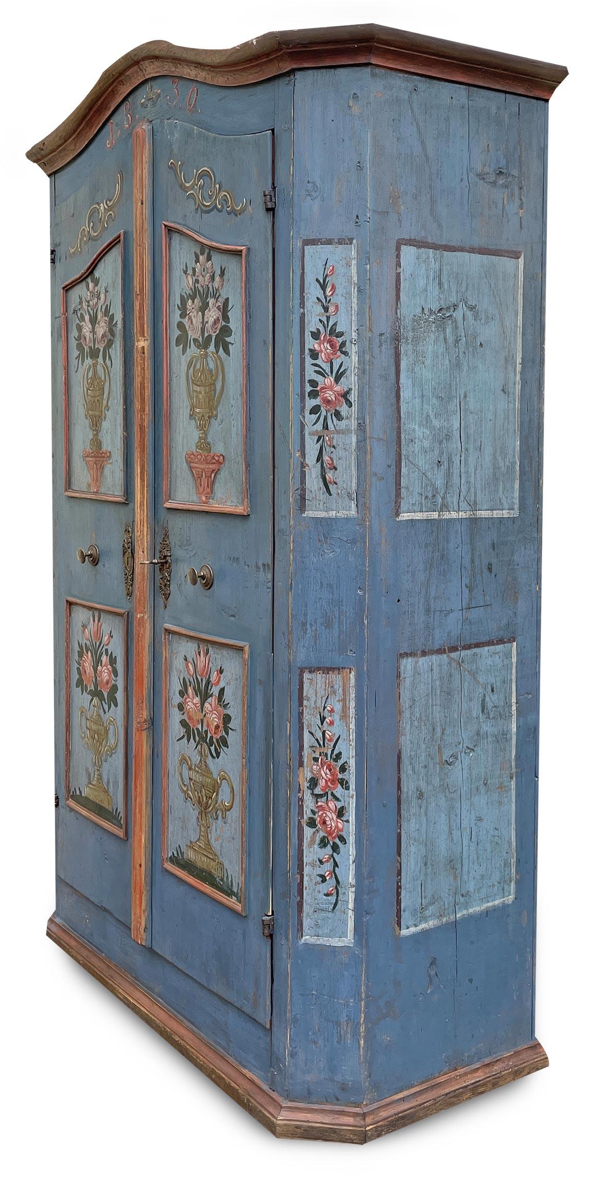 Fir 1830 Blu Floral Painted Cabinet