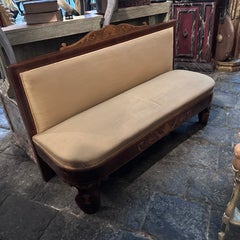 Sofá siciliano Charles X de 1830 con incrustaciones de madera