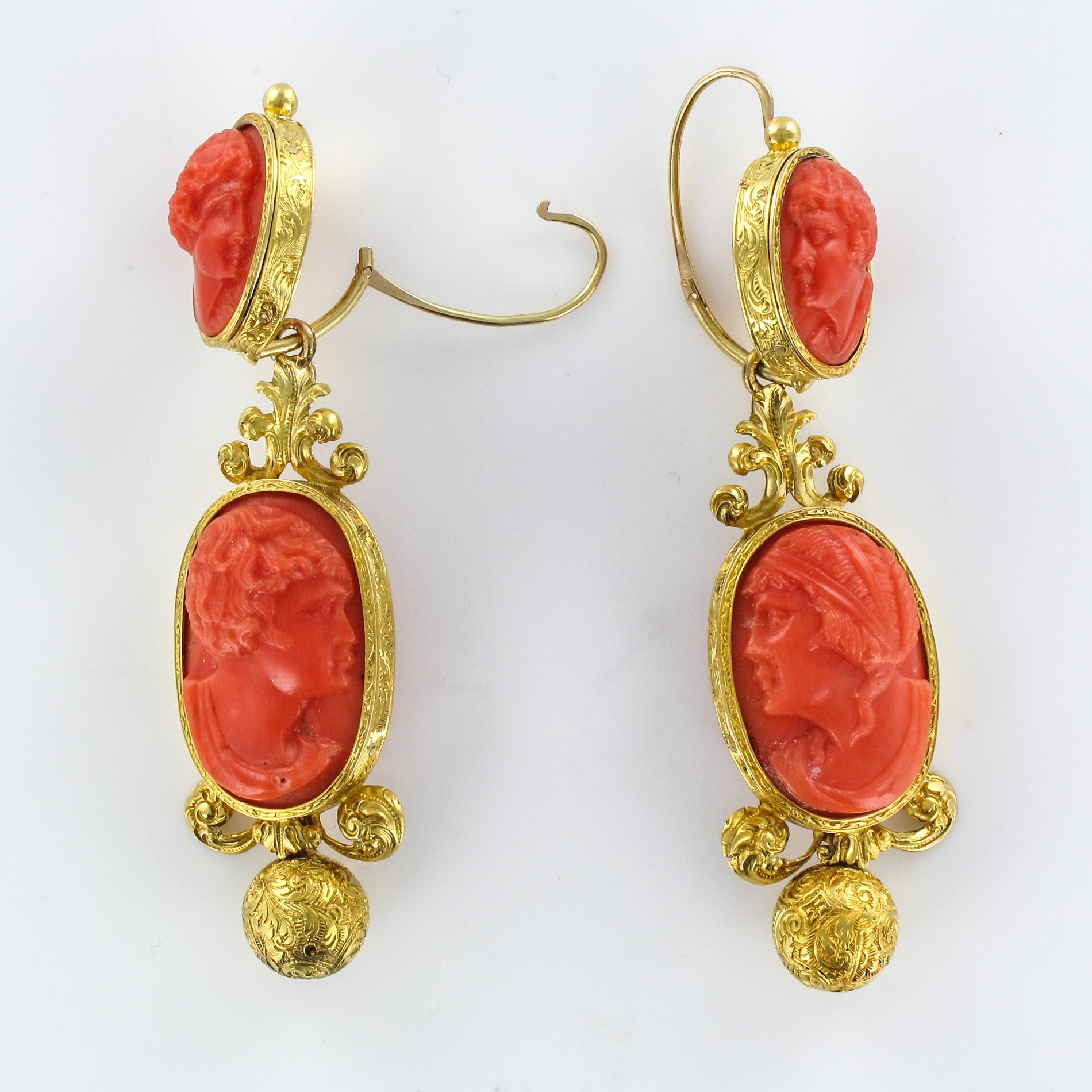 1830s Coral Cameo 18 Karat Yellow Gold Dangle Earrings For Sale 8