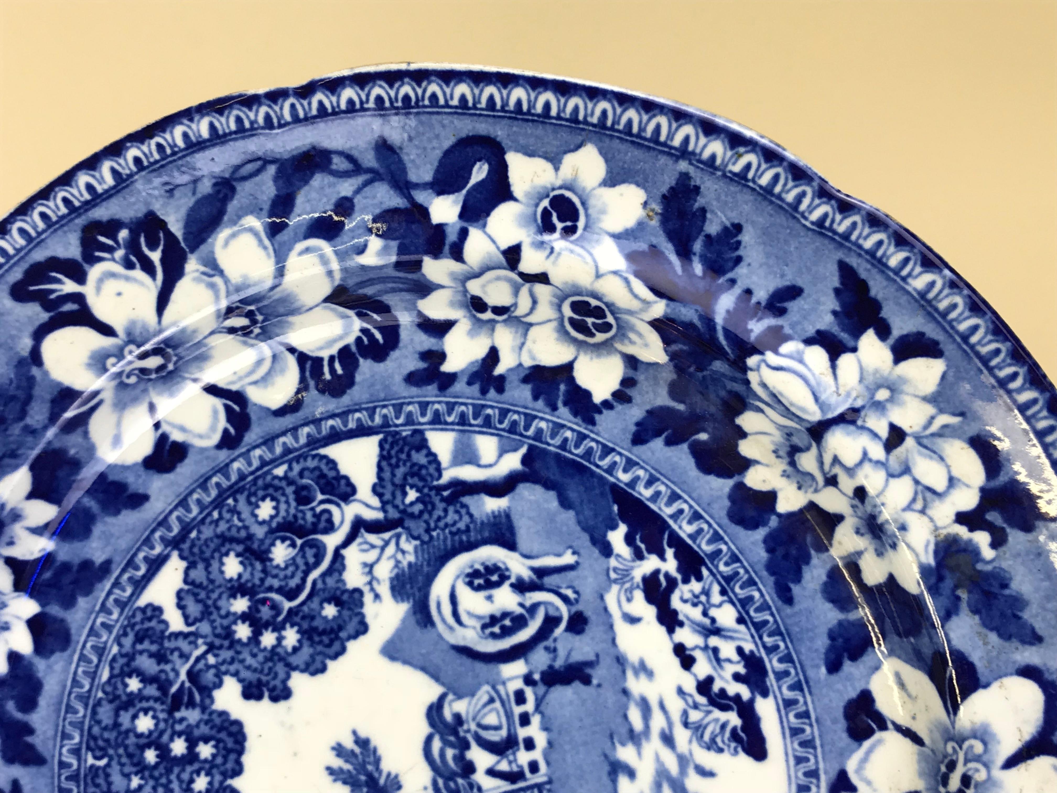 Mid-19th Century 1830s English Blue & White John Rogers Earthenware Elephant Pattern Dinner Plate For Sale