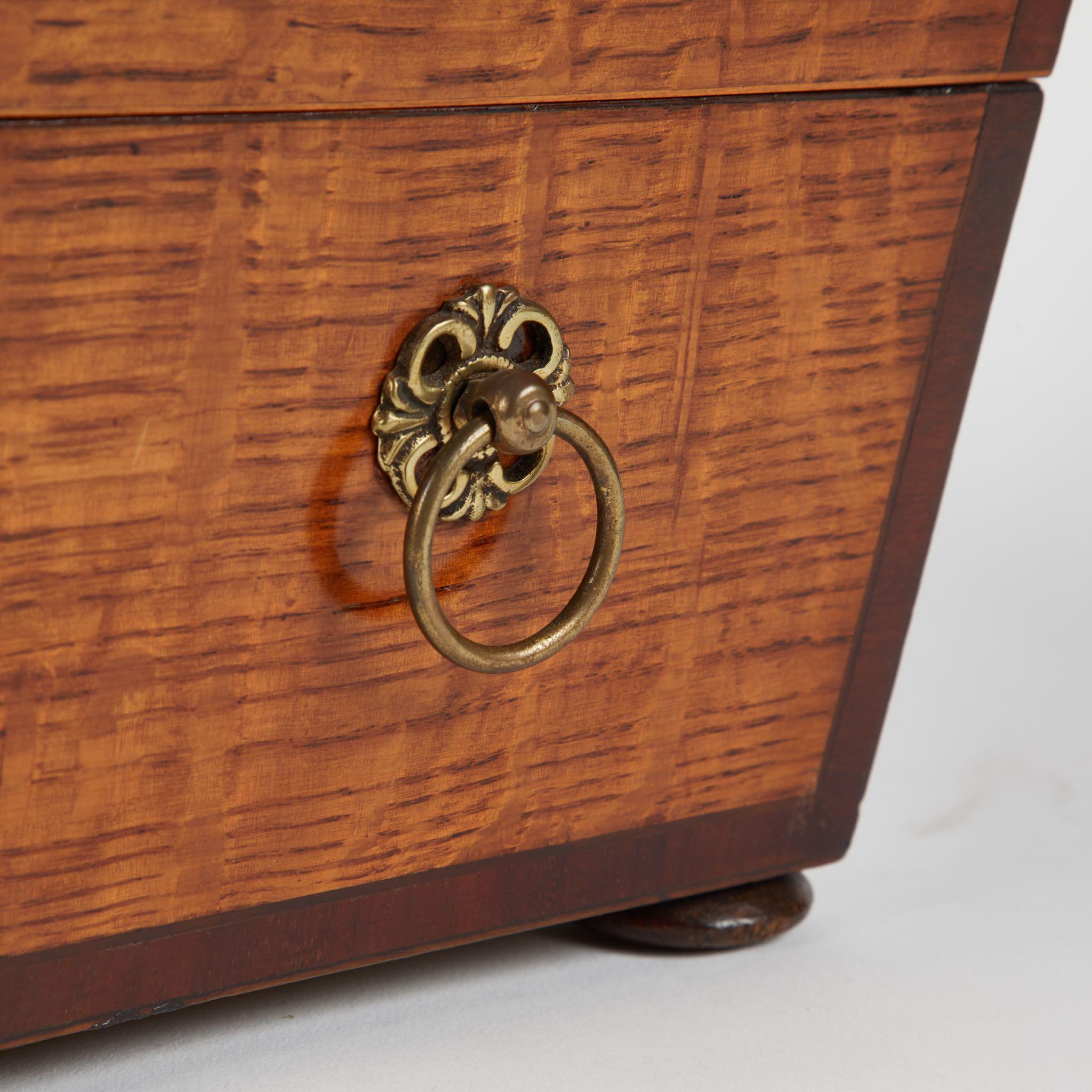 Regency Early 19th Century English Cross Banded Oak Box
