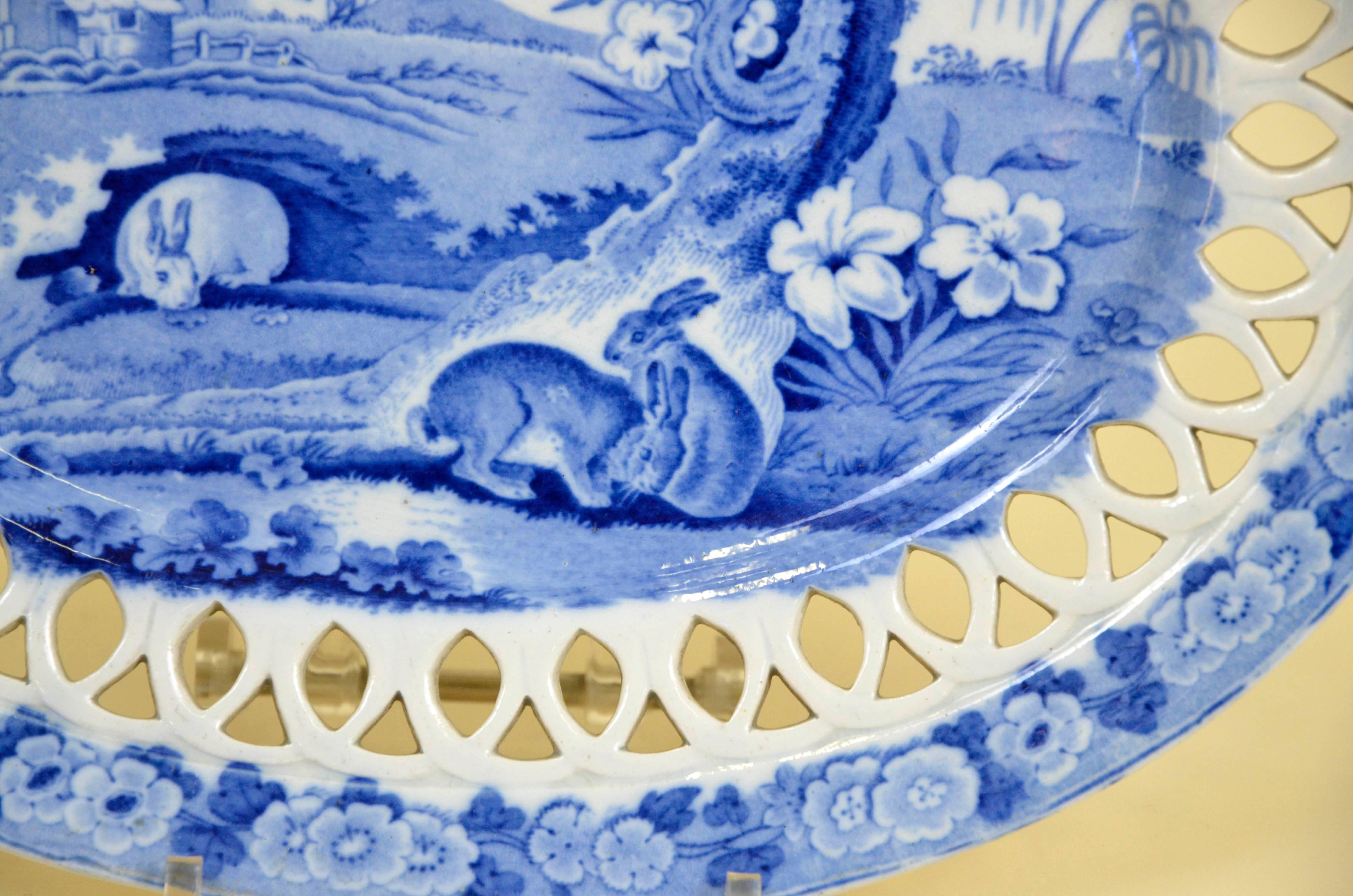 George IV 1830s English Oval Stand Blue and White Transferware with Grazing Rabbits For Sale