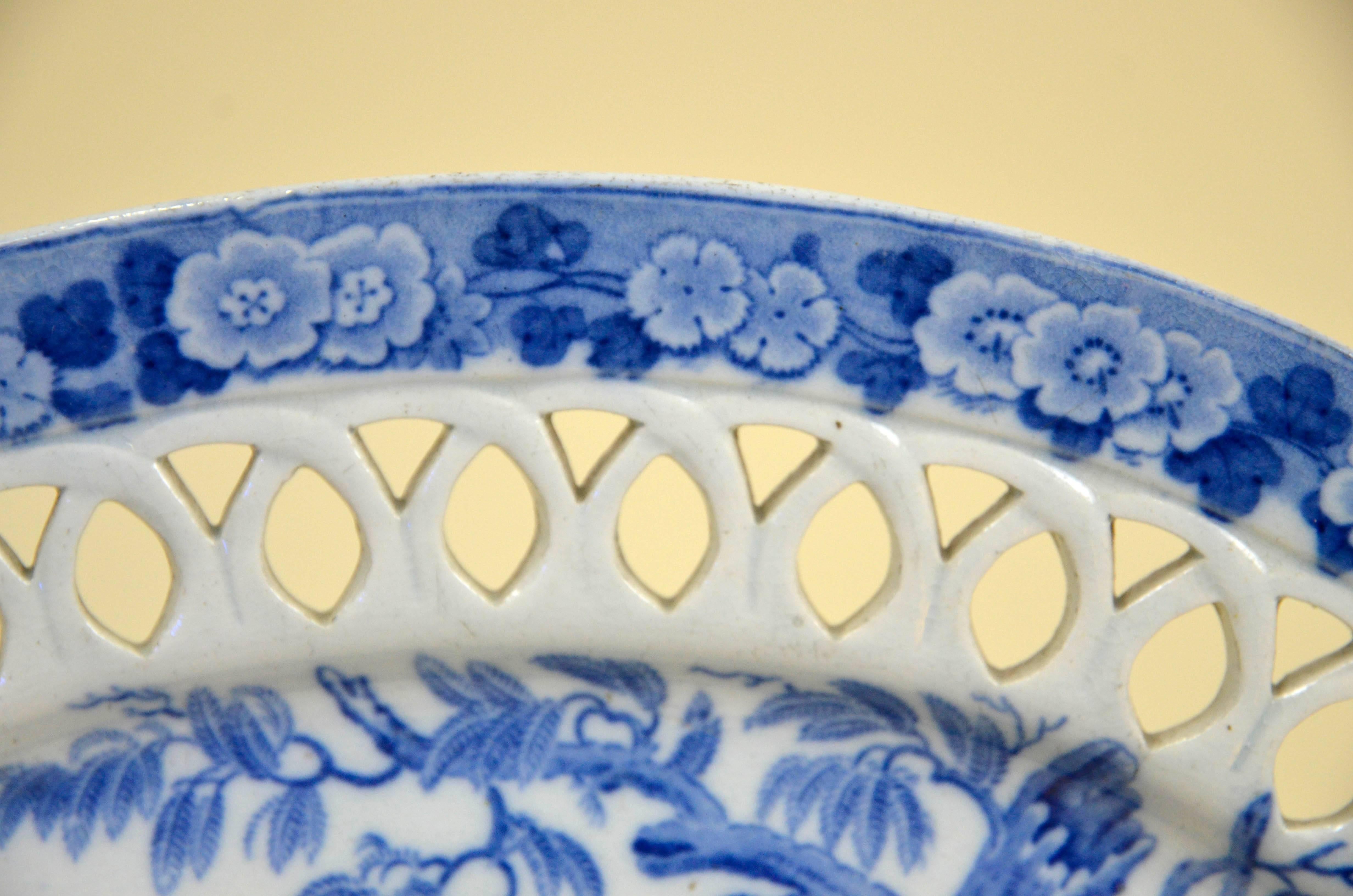 Mid-19th Century 1830s English Oval Stand Blue and White Transferware with Grazing Rabbits For Sale