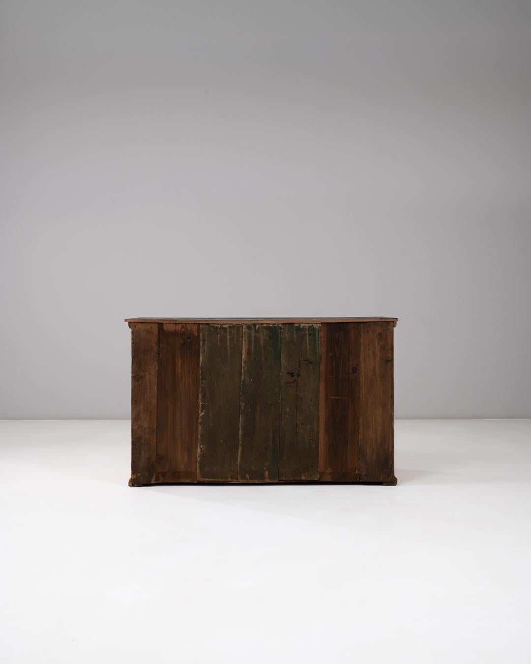 Buffet a due ante in legno patinato della provincia francese del 1830 in vendita 8