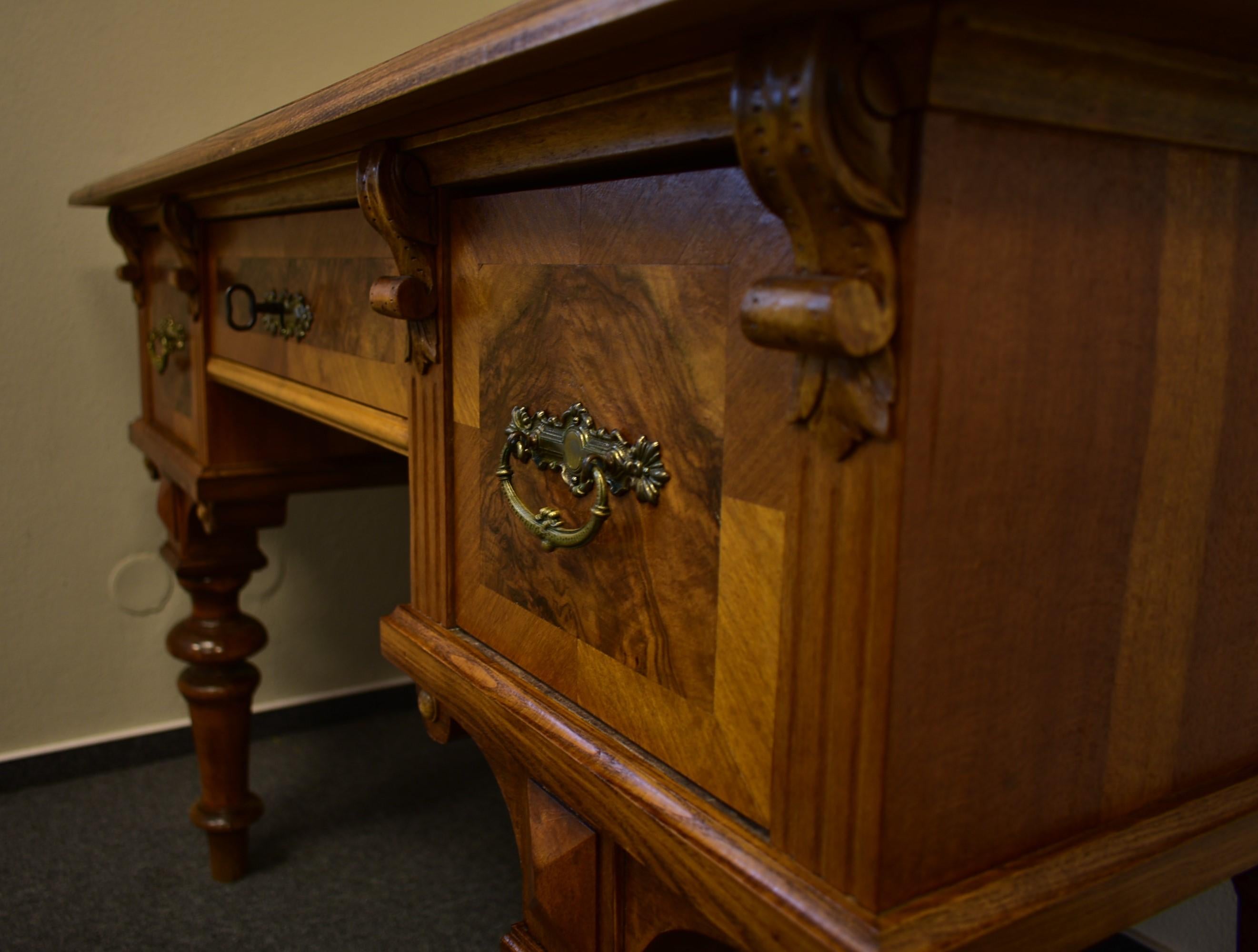 1830s Historic Office table, walnut wood, Czechoslovakia For Sale 11