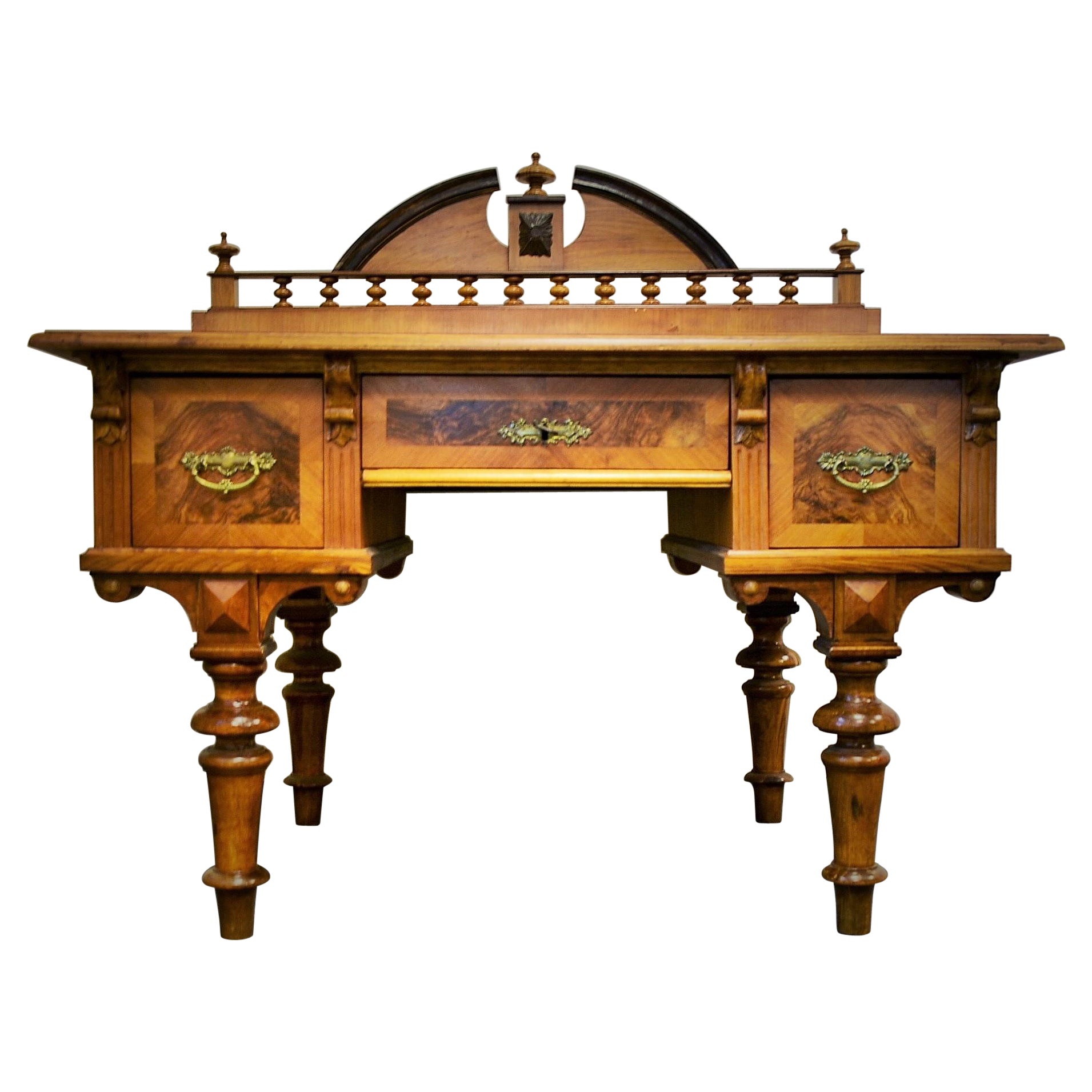 1830er Jahre Historischer Bürotisch, Nussbaumholz, Tschechoslowakei