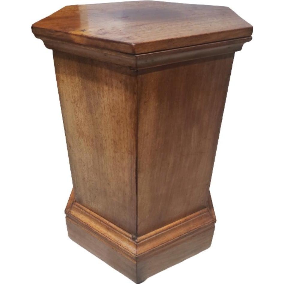 1830s Italian Hexagonal Pedestal Pilar Maple Cupboards End Tables, a Pair In Good Condition In Germantown, MD