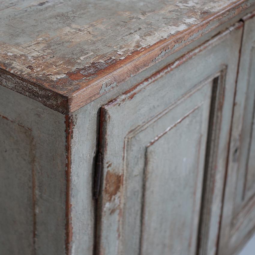 Dipinto a mano Buffet dipinto del 1830 in vendita