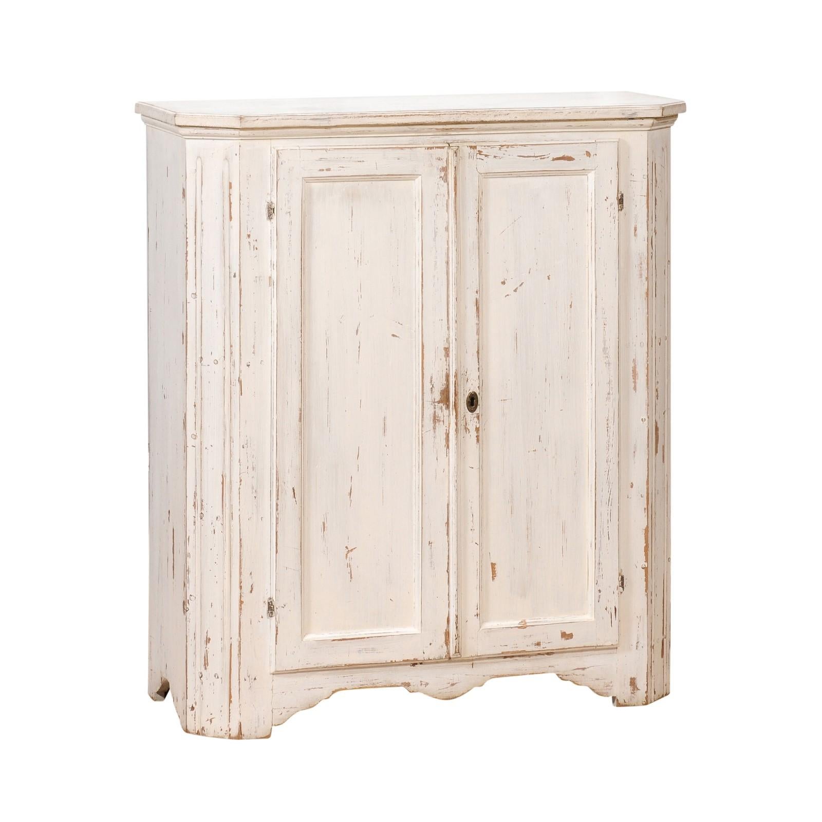 1830s Swedish Off-White Painted Wood Narrow Sideboard with Distressed Finish For Sale 8