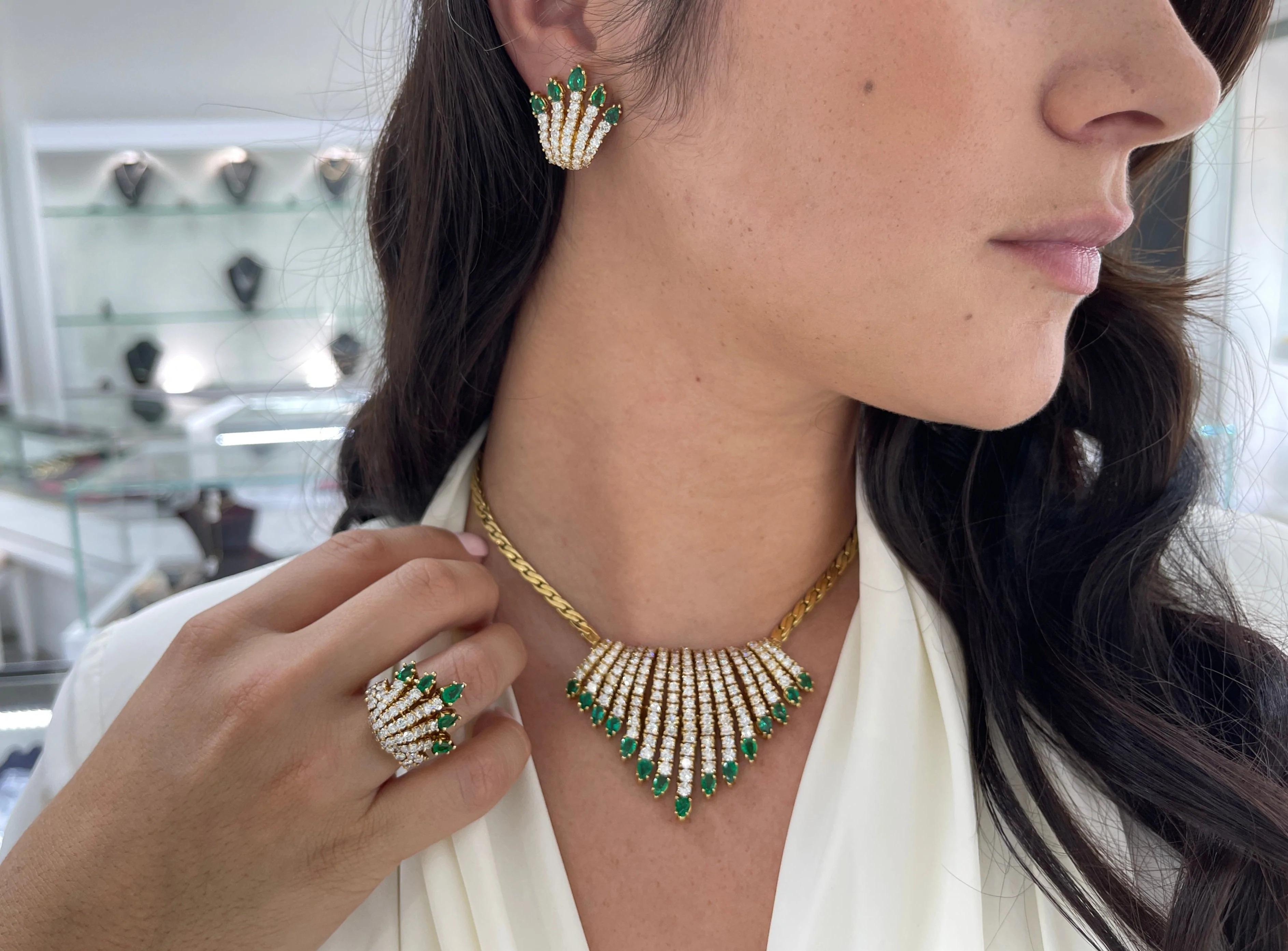 18.30tcw AAA+ Natürlicher kolumbianischer Smaragd & Diamant-Akzent Bib Halskette Gold 18K (Tropfenschliff) im Angebot