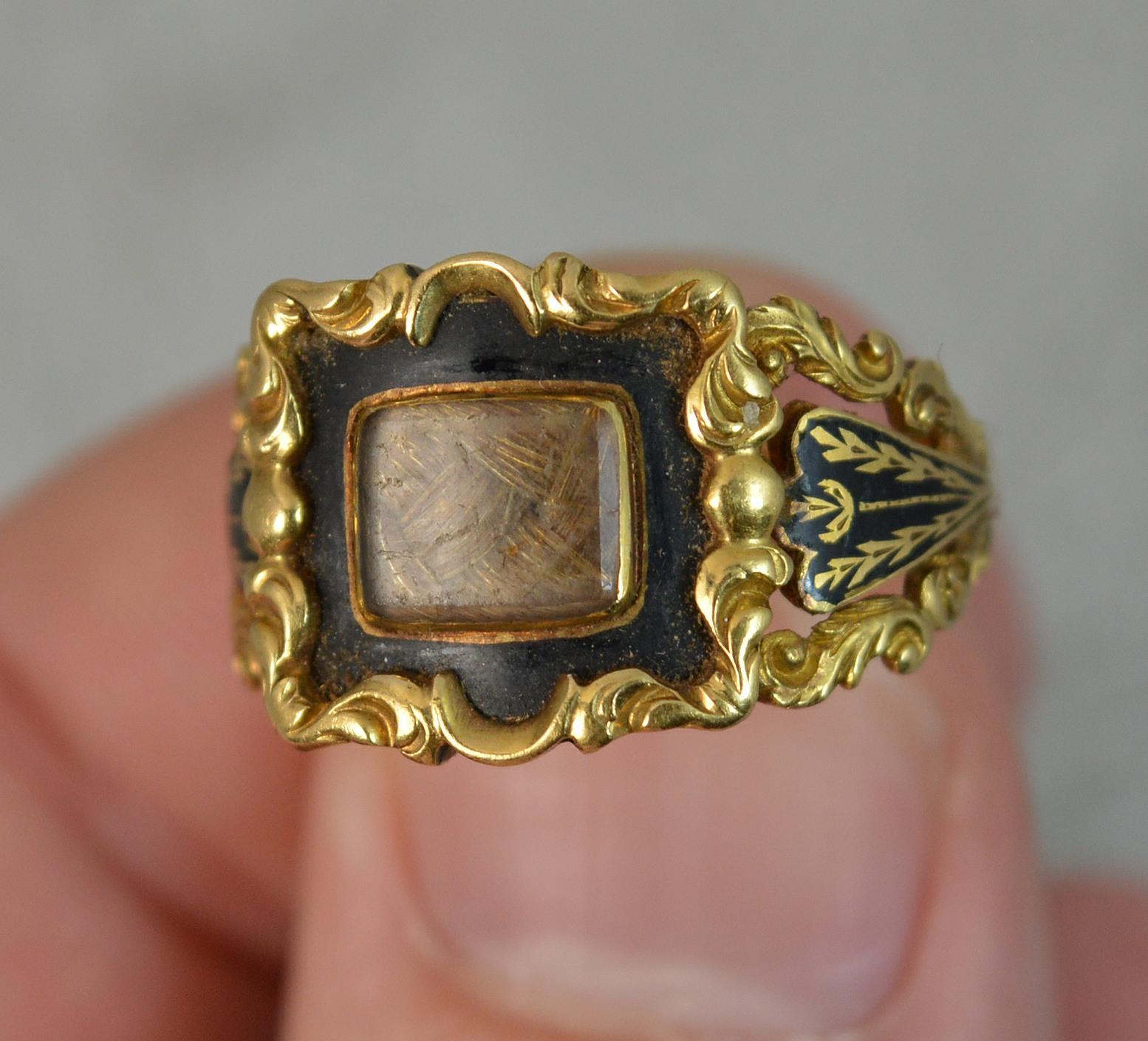 1832 William 18 Carat Gold and Black Enamel Mourning Panel Ring In Excellent Condition In St Helens, GB