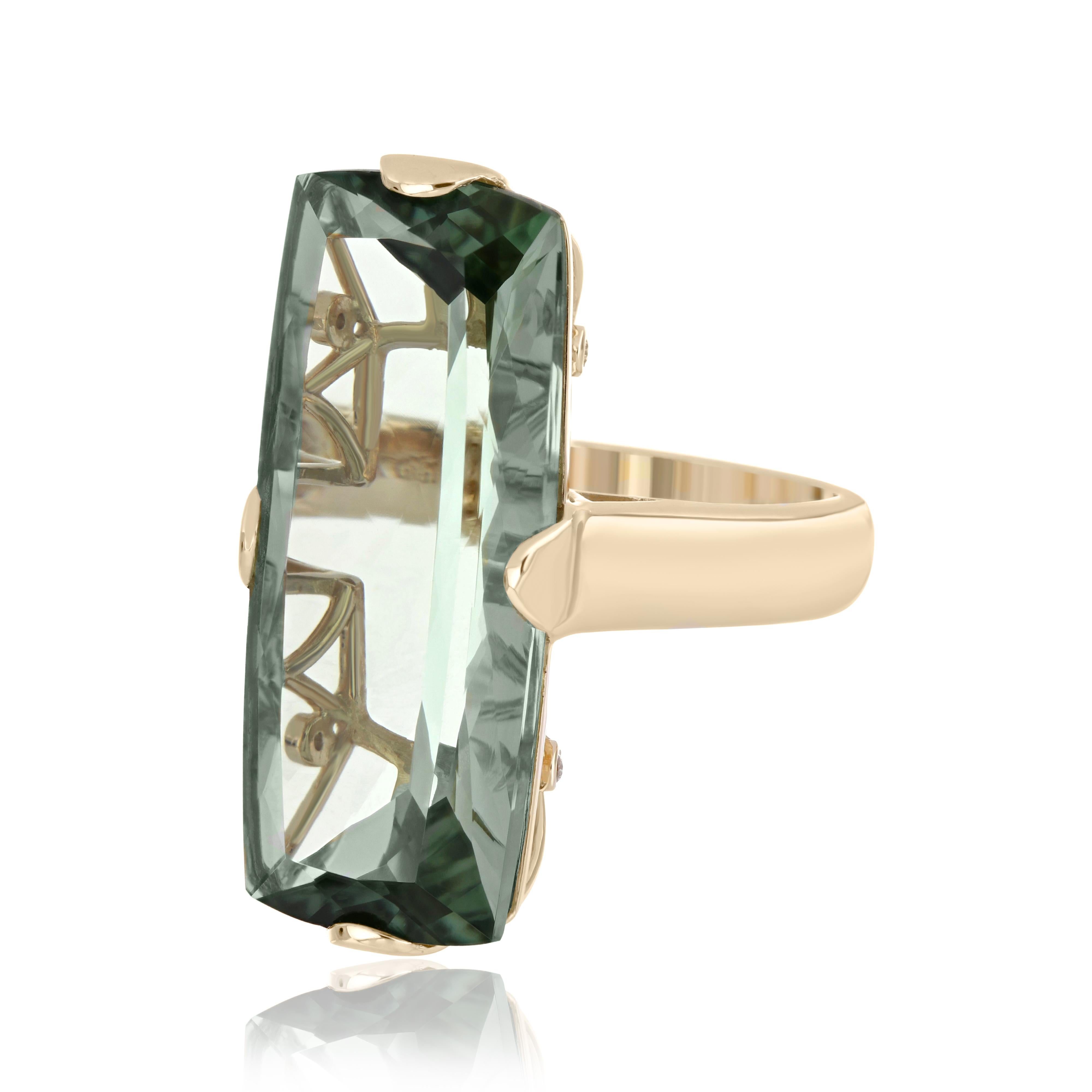 For Sale:  Mint Quartz & Diamond Ring in 14K Yellow Gold Handmade Jewelry for Party Wear 3