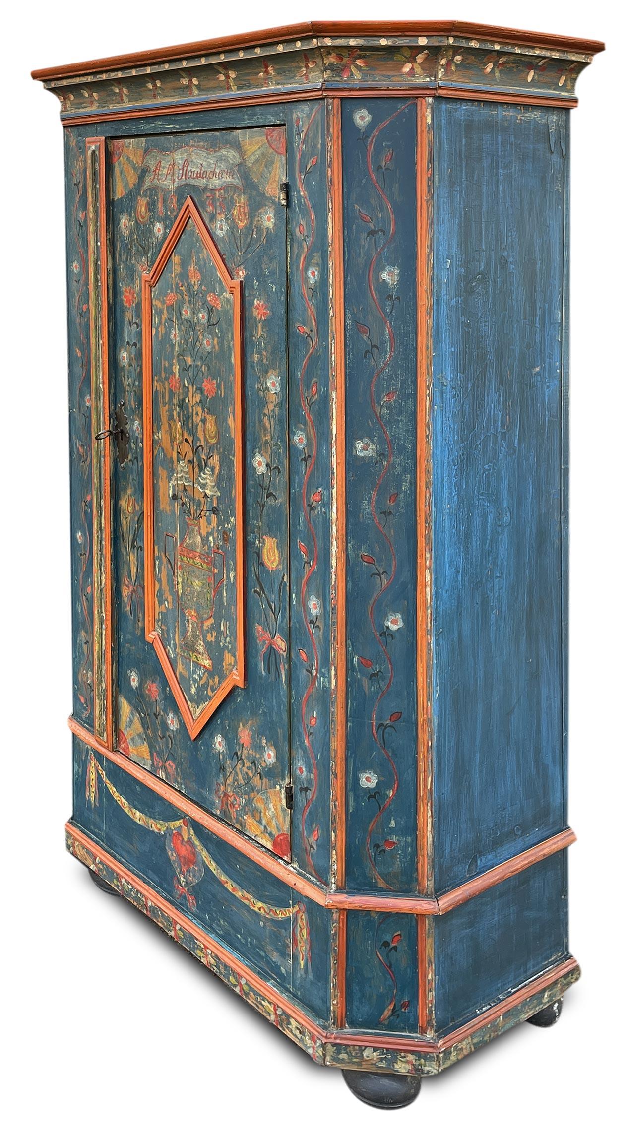 Armario pintado con flores azules de 1833 8