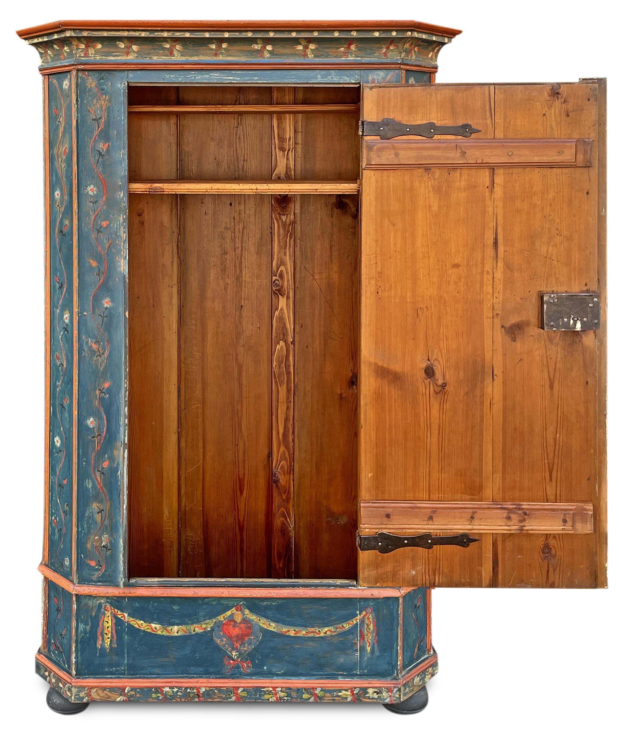 Armario pintado con flores azules de 1833 12