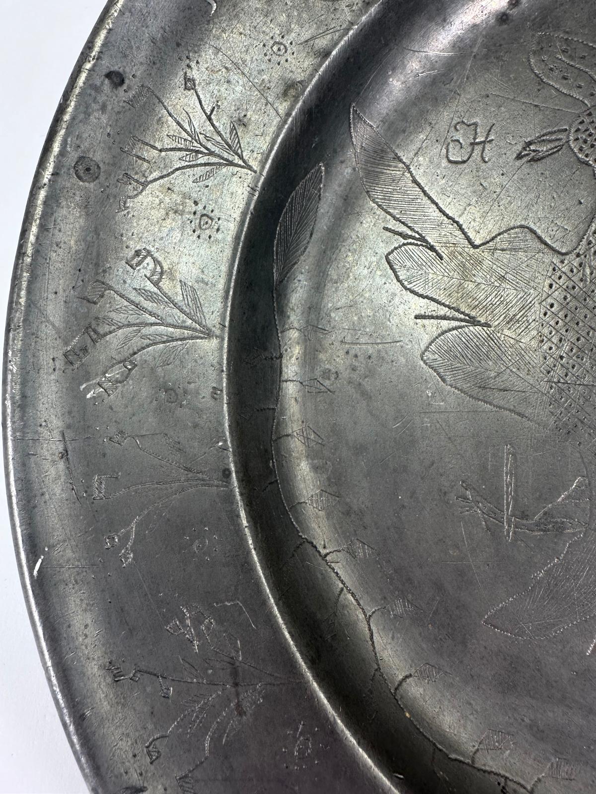 1833 German Pewter Passover Plate – Rare 19th-Century European Folk Art Judaica For Sale 2