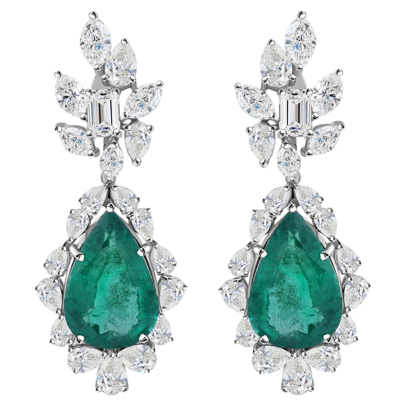 Pendientes de diamantes con esmeraldas de Zambia de talla pera natural, hechos a mano en oro blanco de 18 quilates