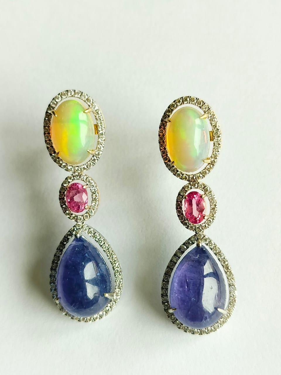Moderne Boucles d'oreilles chandelier en opale éthiopienne, saphir rose et tanzanite 18,35 carats en vente