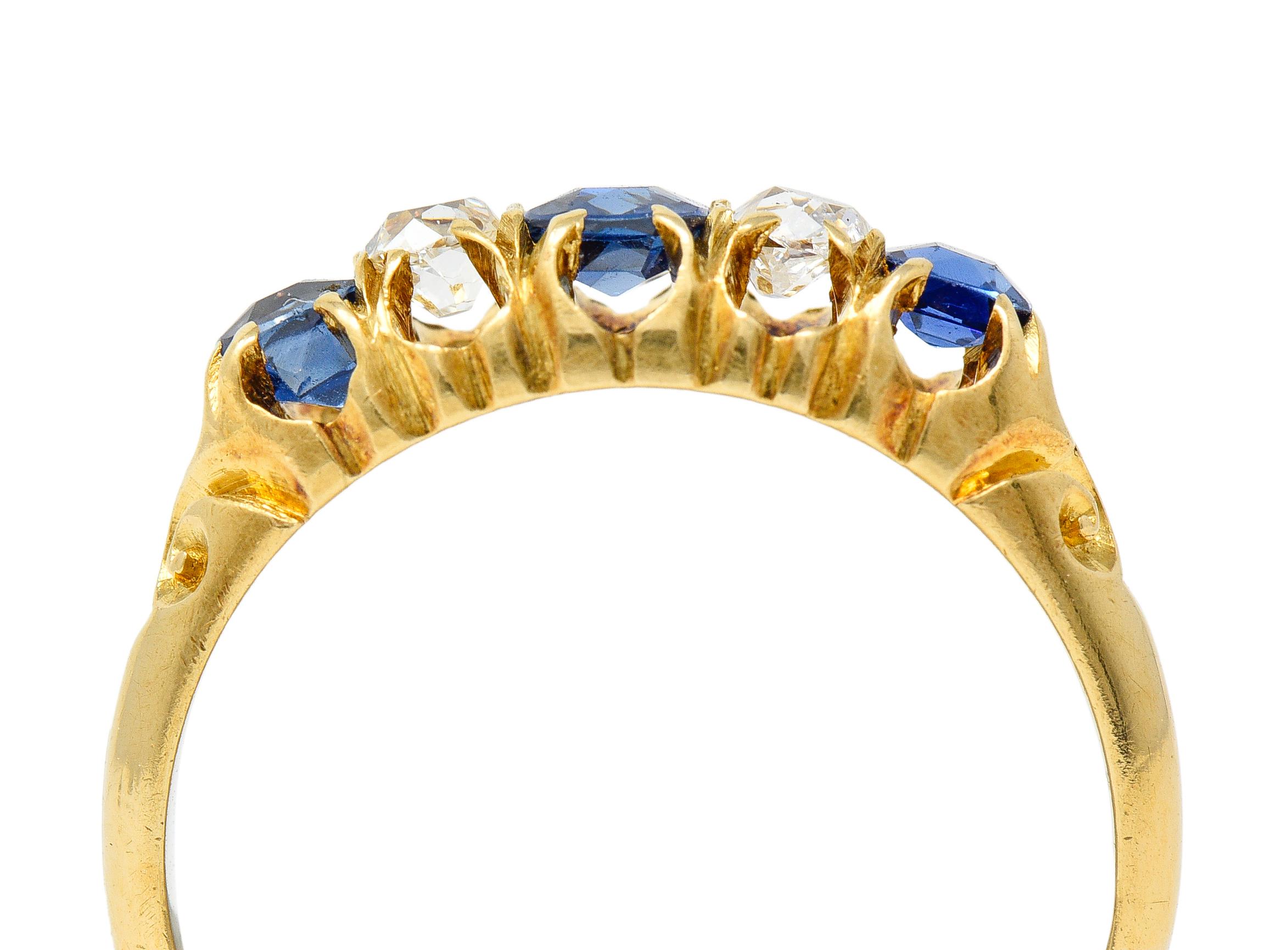 1835 Victorian 1.02 CTW Old Mine Cut Diamond Sapphire 18 Karat Yellow Gold Ring For Sale 3