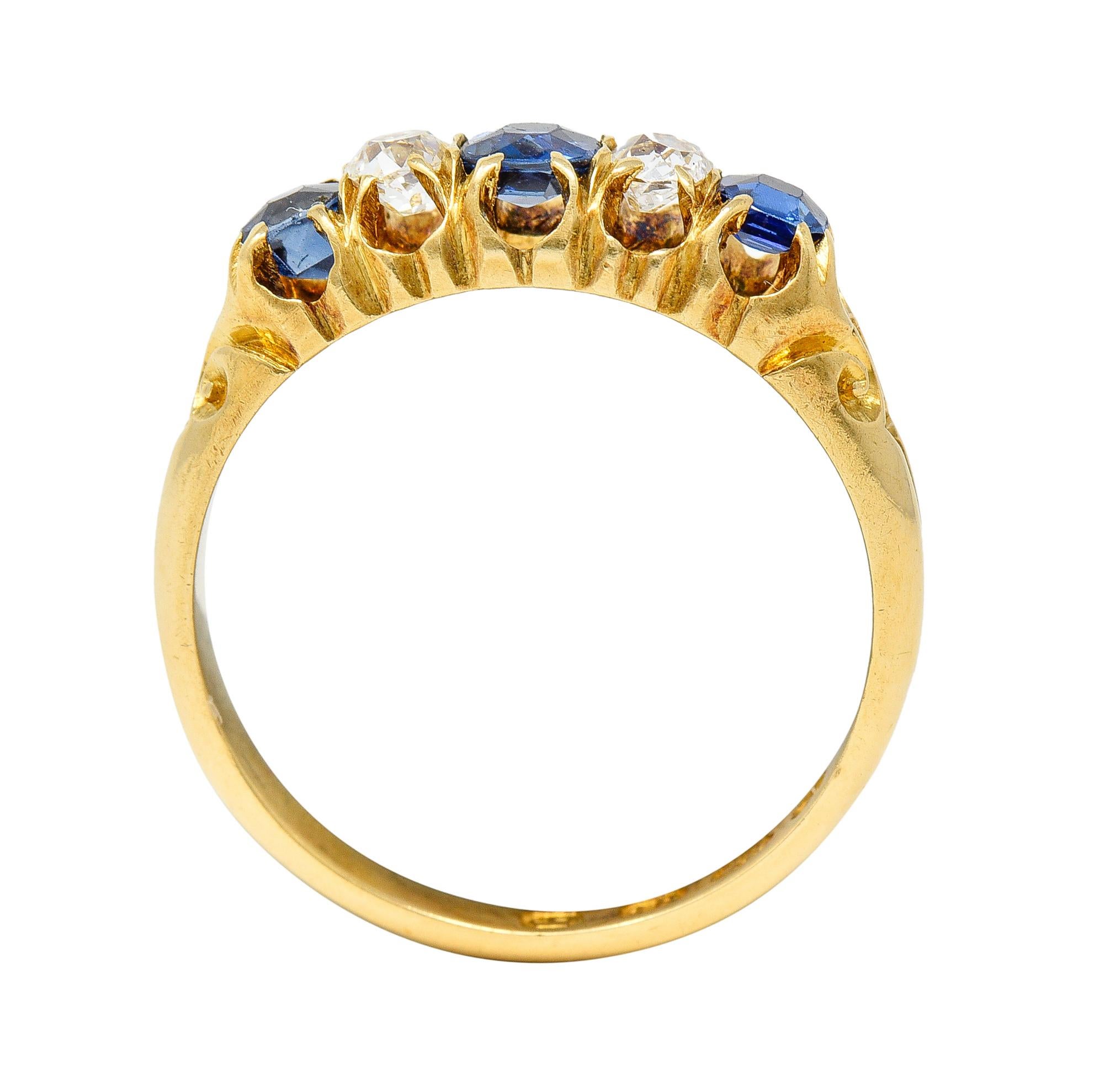 1835 Victorian 1.02 CTW Old Mine Cut Diamond Sapphire 18 Karat Yellow Gold Ring For Sale 5