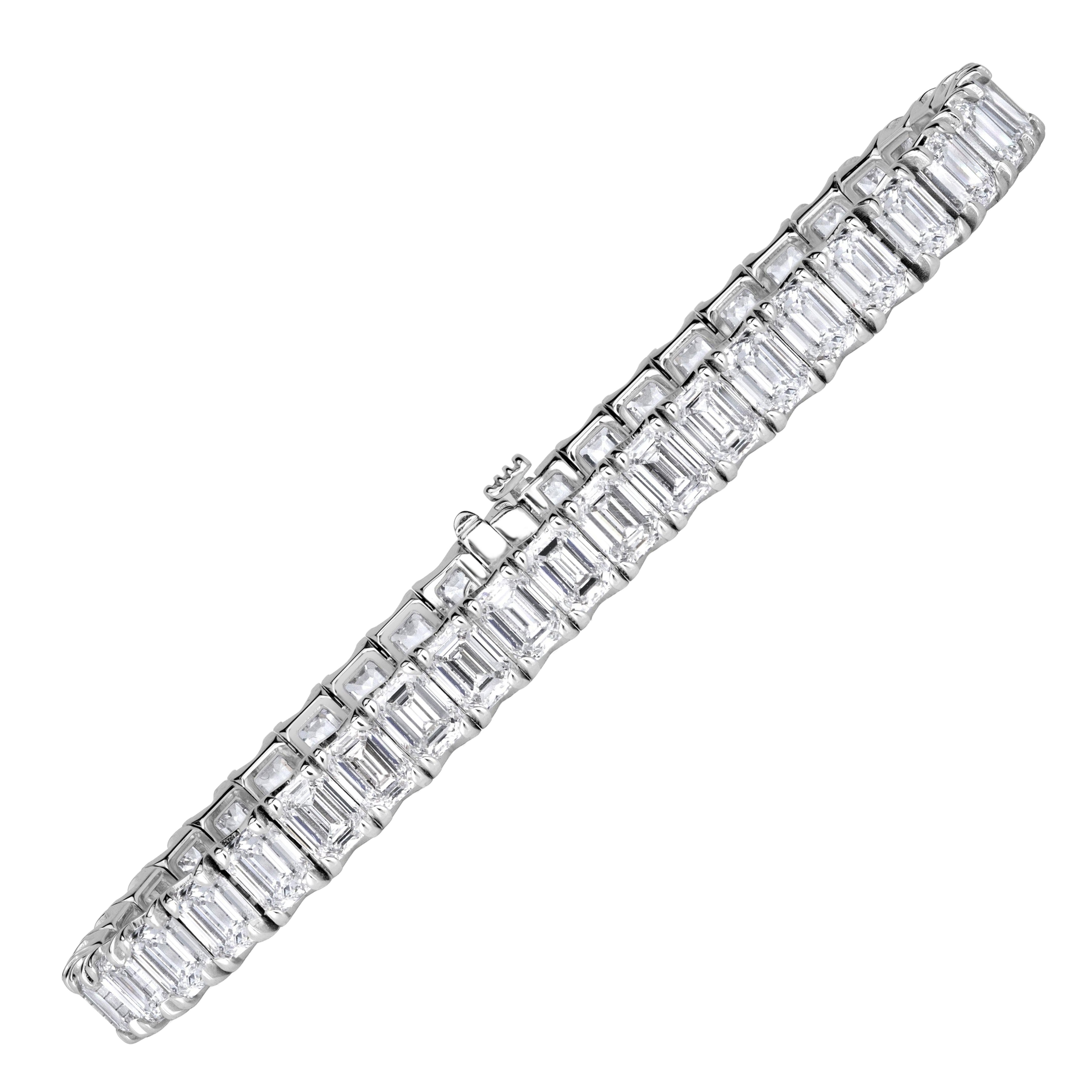 18.35ct Emerald Cut Tennis Bracelet im Angebot