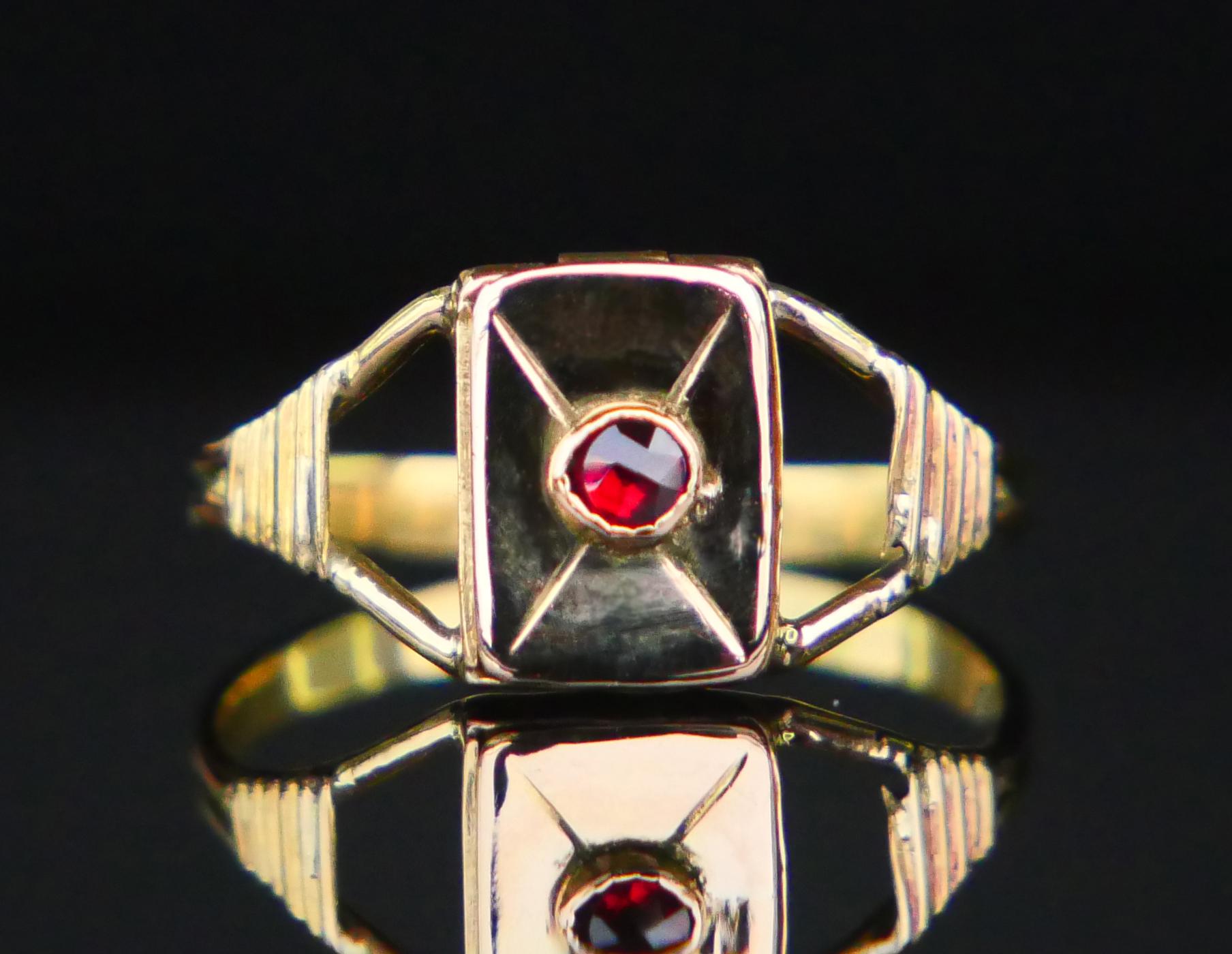 1838 Antique Poison Ring Garnet solid 18K Gold Ø 2.75 US / 0.95gr For Sale 14