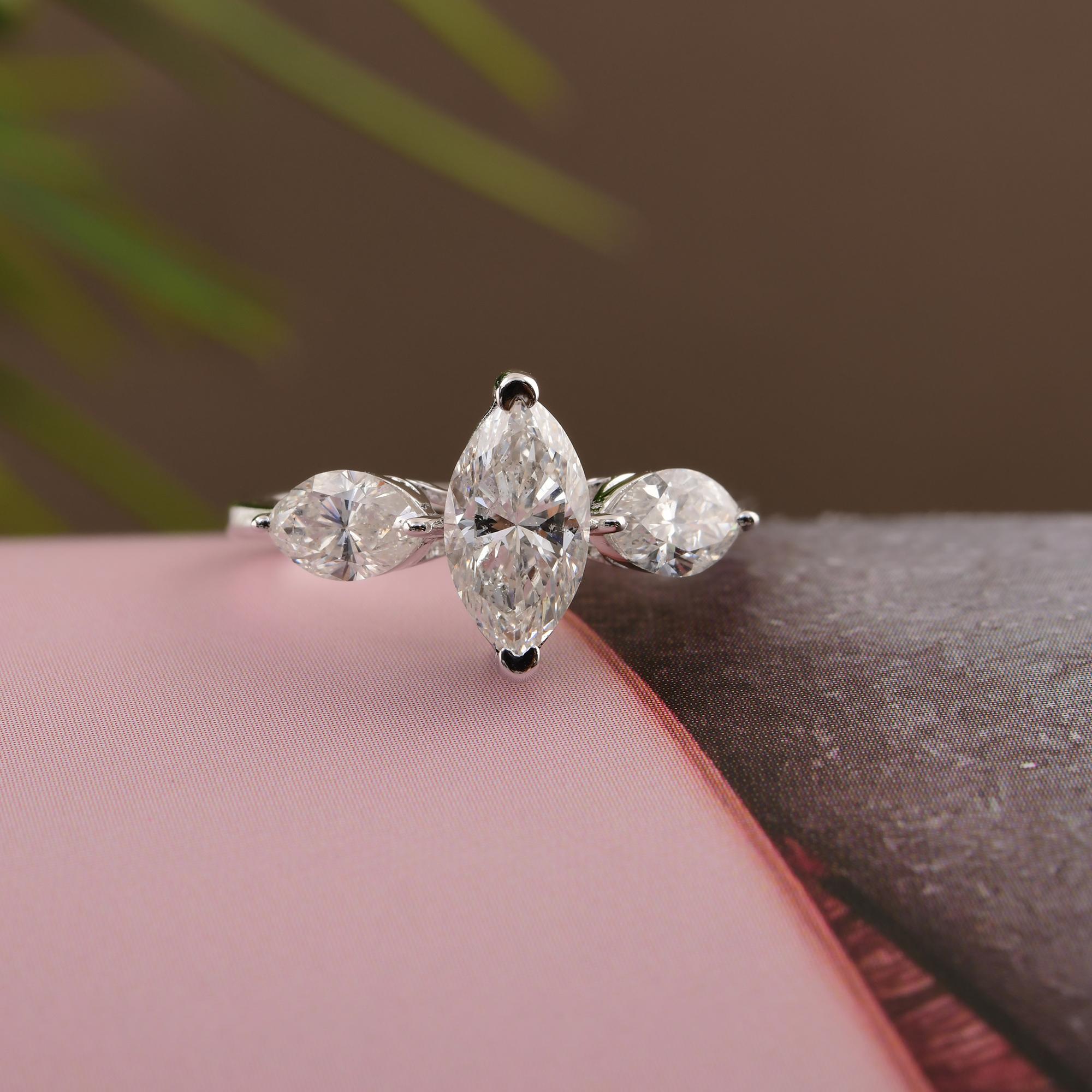 in vendita:  Anello a tre pietre con diamante naturale marquise da 1,83 carati in oro bianco 18 carati Tutte le tariffe pagate 7