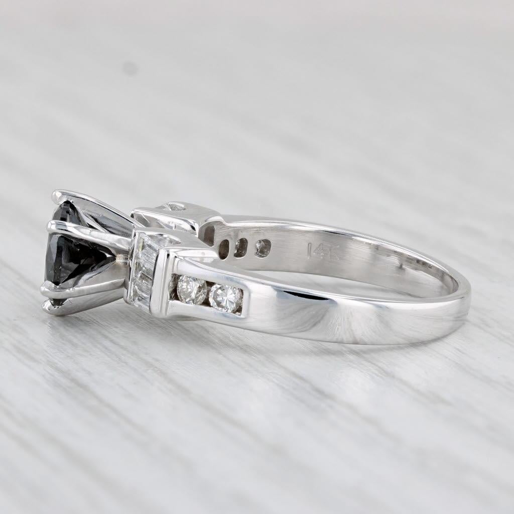 Informazioni sulla gemma:
- Diamante Nature -
Carati - 1,32ct 
Taglio - Rotondo
Colore - Nero
Trattamento - Trattamento del colore
Si prega di notare che ci sono inclusioni che raggiungono la superficie.

- Diamanti naturali -
Carati totali -