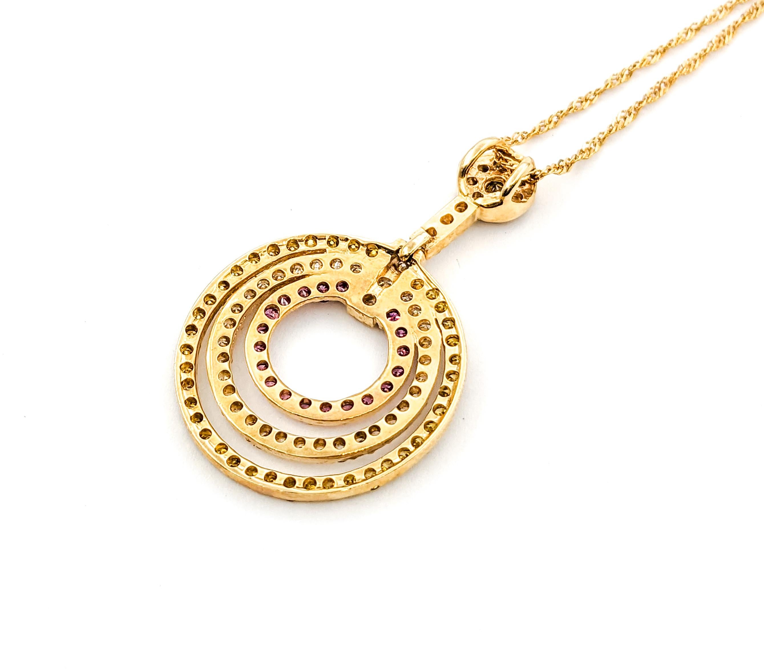 1.83ctw Diamond Concentric Circle Pendant Necklace in Yellow Gold In Excellent Condition For Sale In Bloomington, MN