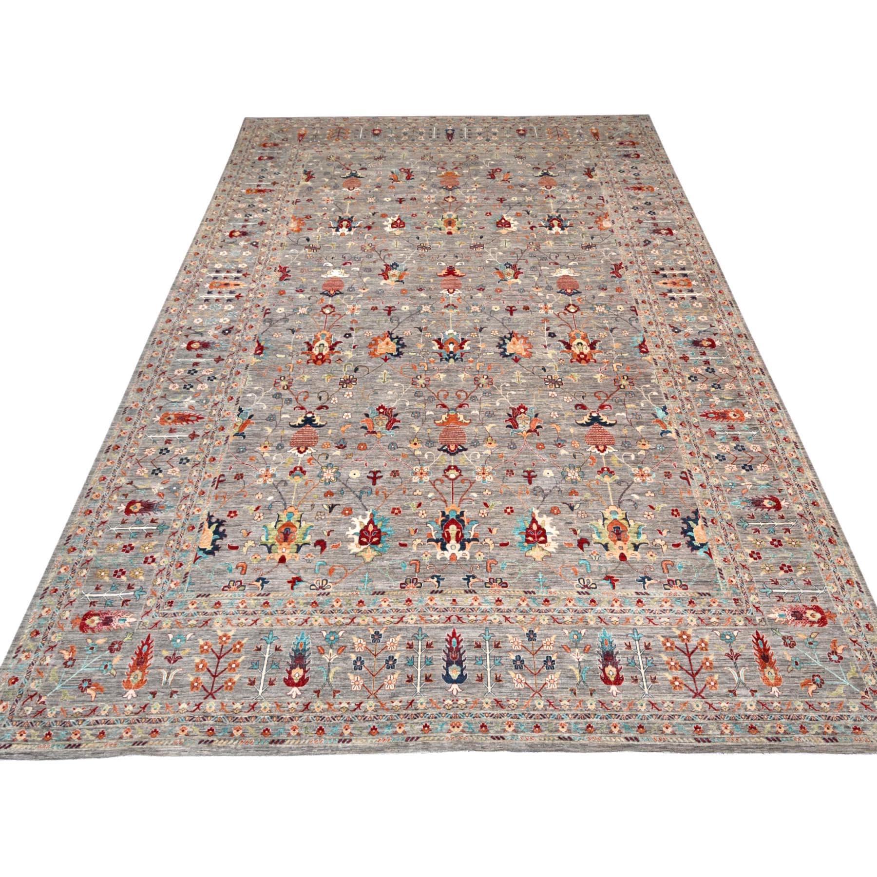 Gris pierre, noué à la main, Afghan Sultani avec motif de grenade, tissage plus dense, teintures végétales, laine douce, taille manoir, XL, surdimensionné, tapis d'Orient
Matières premières : Laine
Latex : Pas de poils 
hauteur : 0,25 pouces
Style :