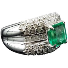 Anillo de Cóctel de Esmeralda Colombiana de 1,84 Quilates en Platino