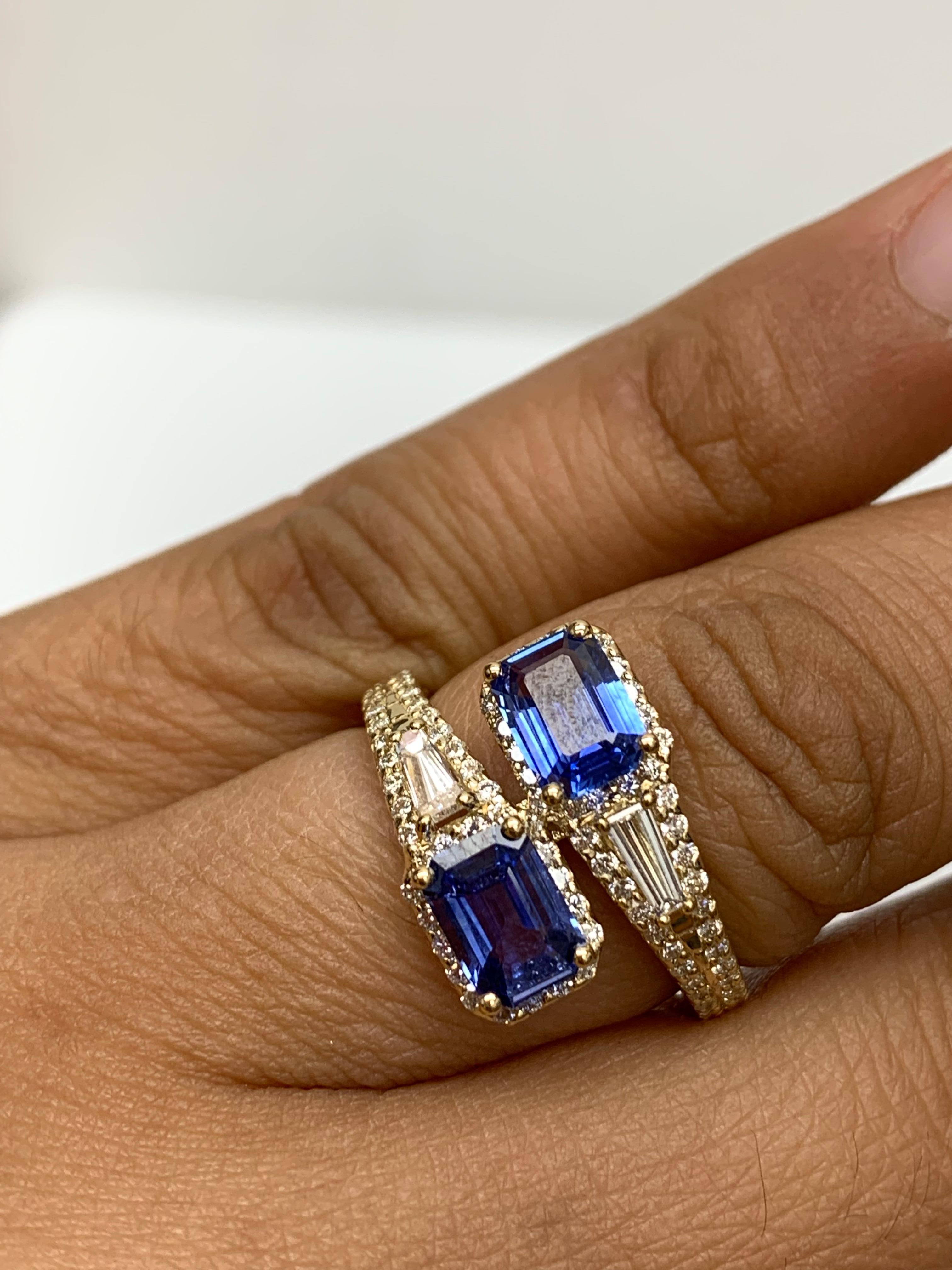 Modern 1.84 Carat EmeraldCut Sapphire Diamond Toi Et Moi Engagement Ring 14K YellowGold For Sale