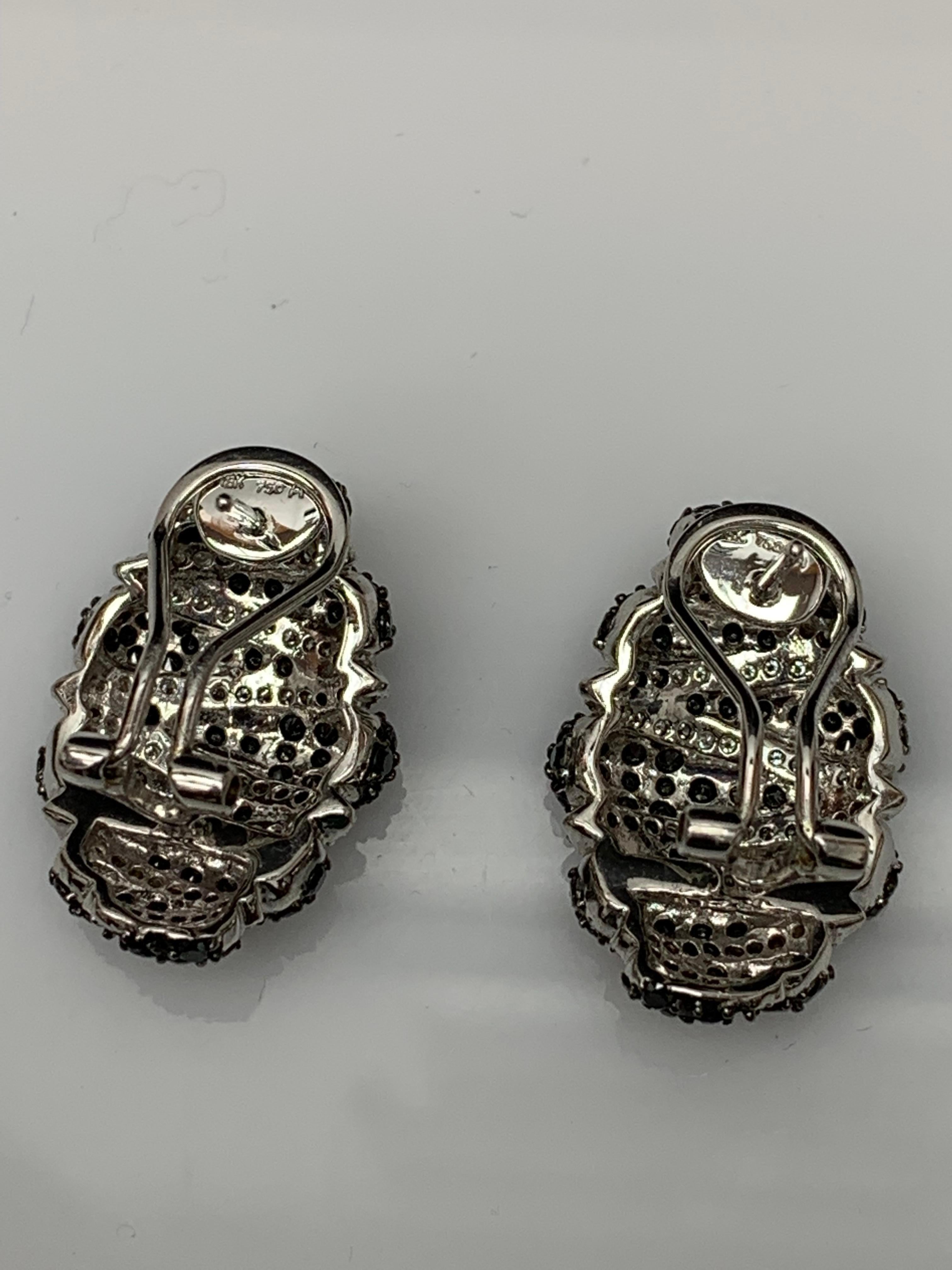 Orecchini con diamante nero da 1,84 carati in oro bianco 18 carati In condizioni Nuovo in vendita a NEW YORK, NY