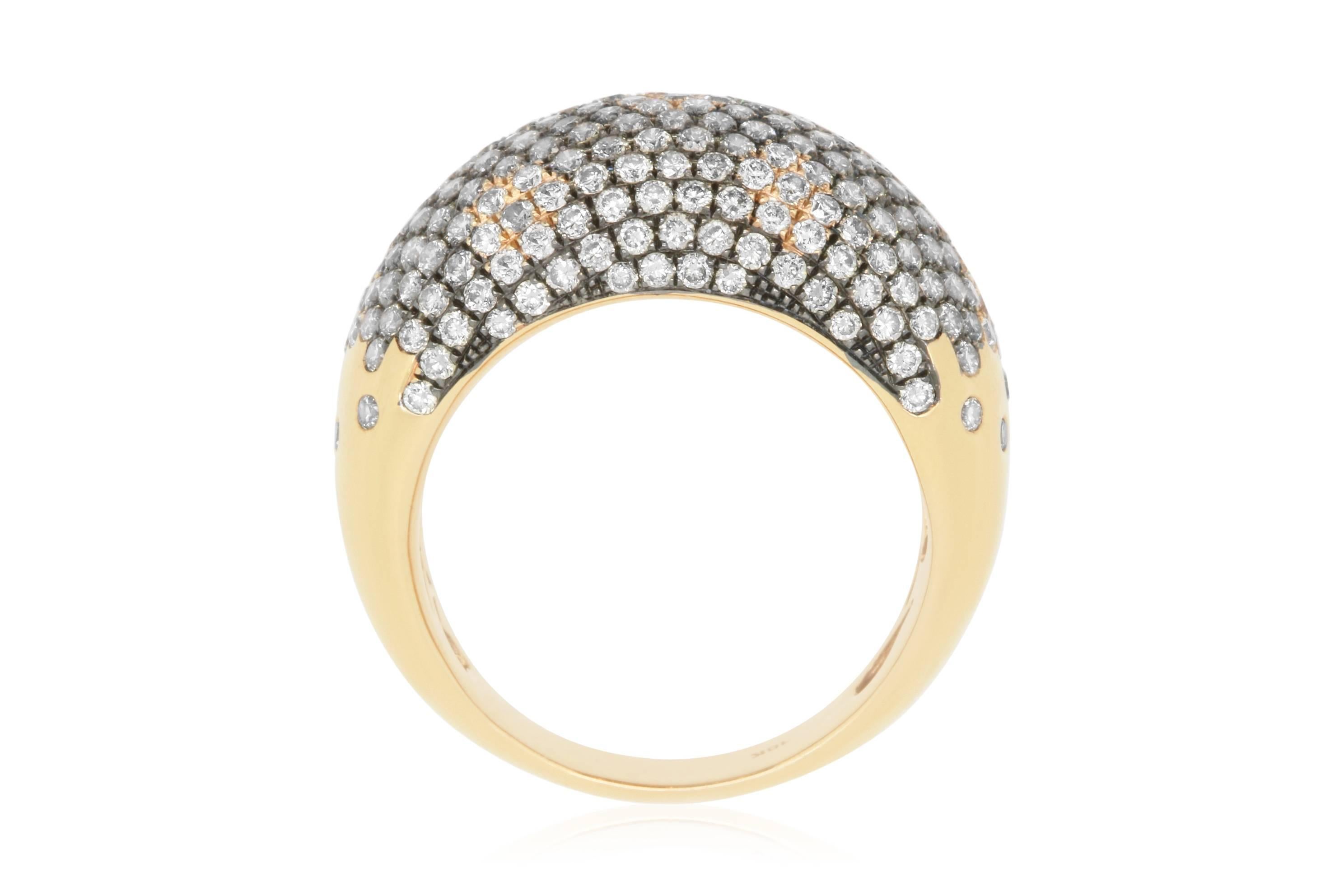 Contemporary 1.84 Carat Natural Champagne and Diamond Ring