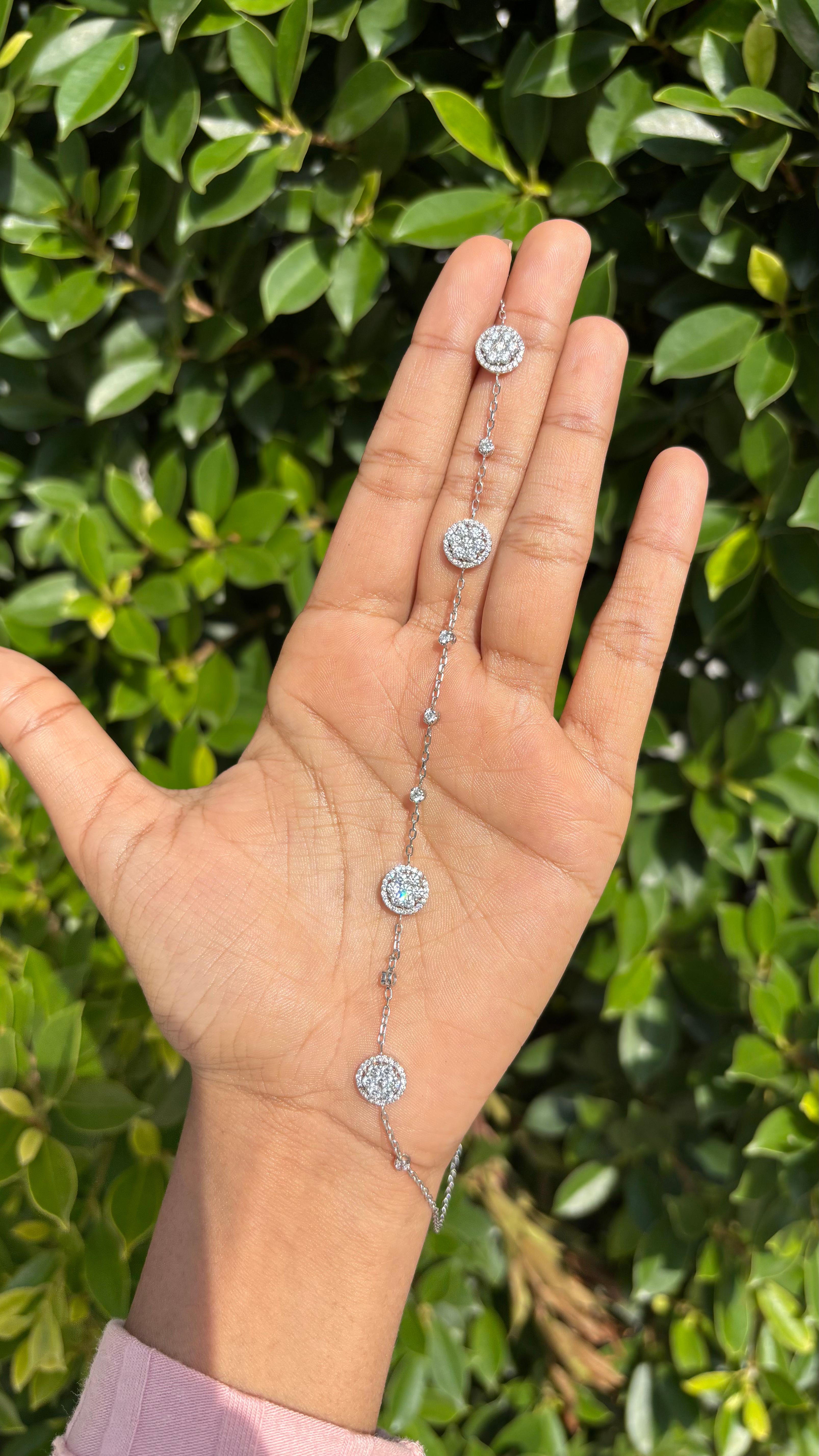 Modern 1.84 Carat Natural Diamond 18K White Gold Necklace For Sale