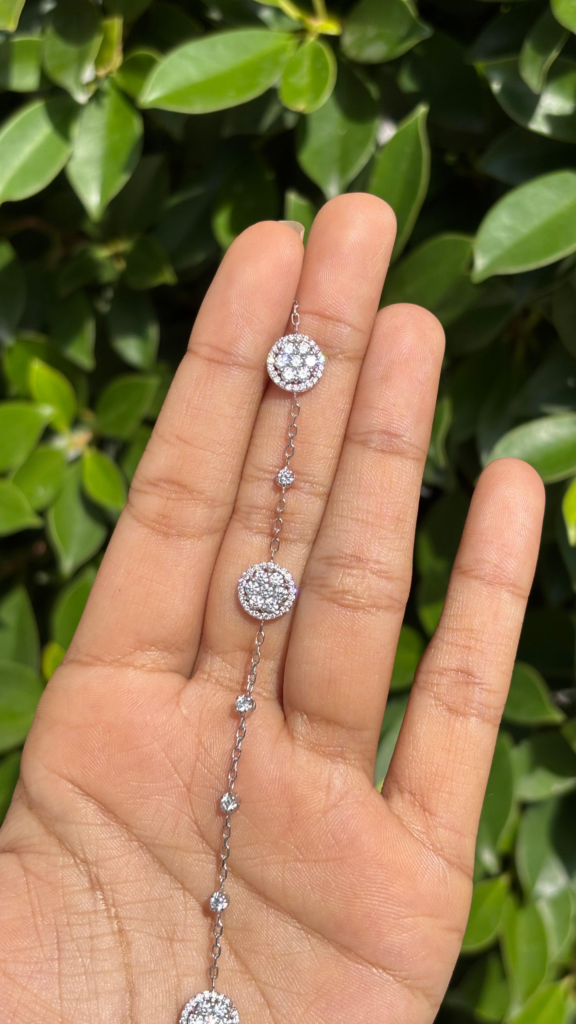 1.84 Carat Natural Diamond 18K White Gold Necklace In New Condition For Sale In Bangkok, TH