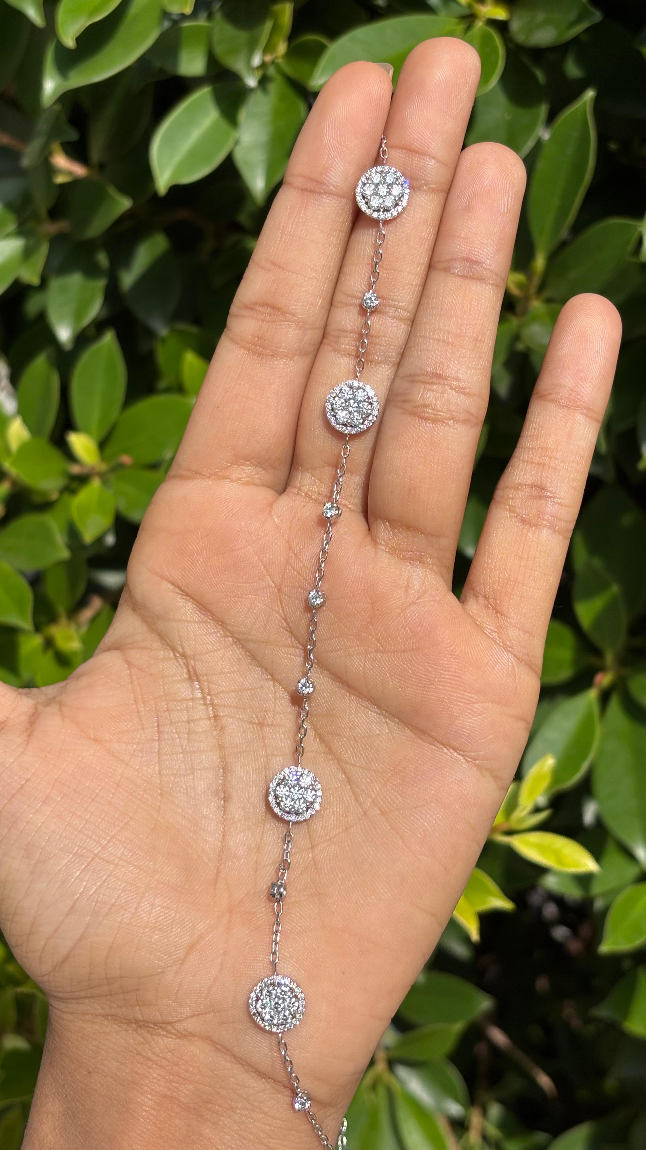 Women's or Men's 1.84 Carat Natural Diamond 18K White Gold Necklace For Sale